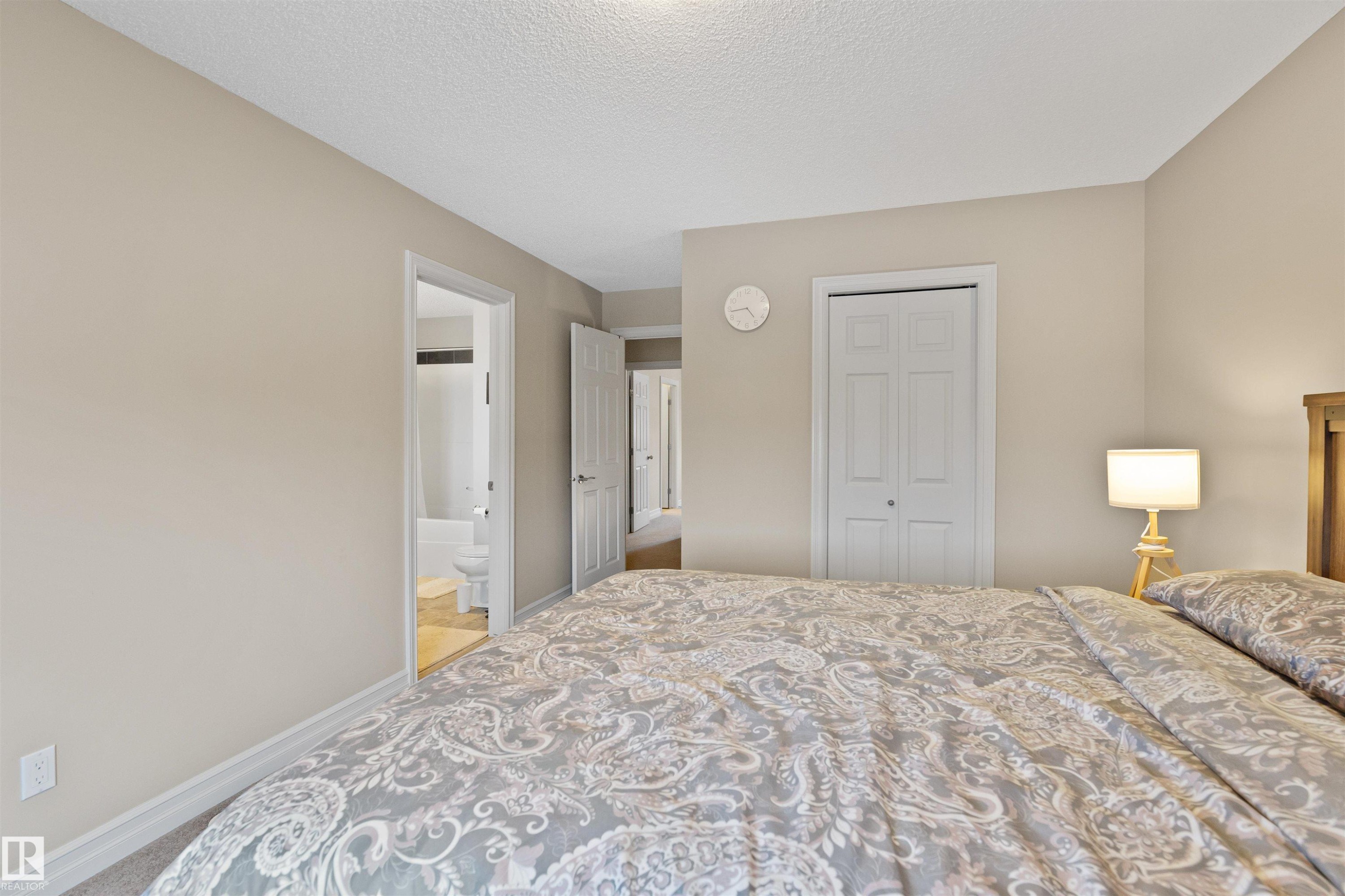 13422 166 Avenue, Edmonton, AB - Indoor Photo Showing Bedroom