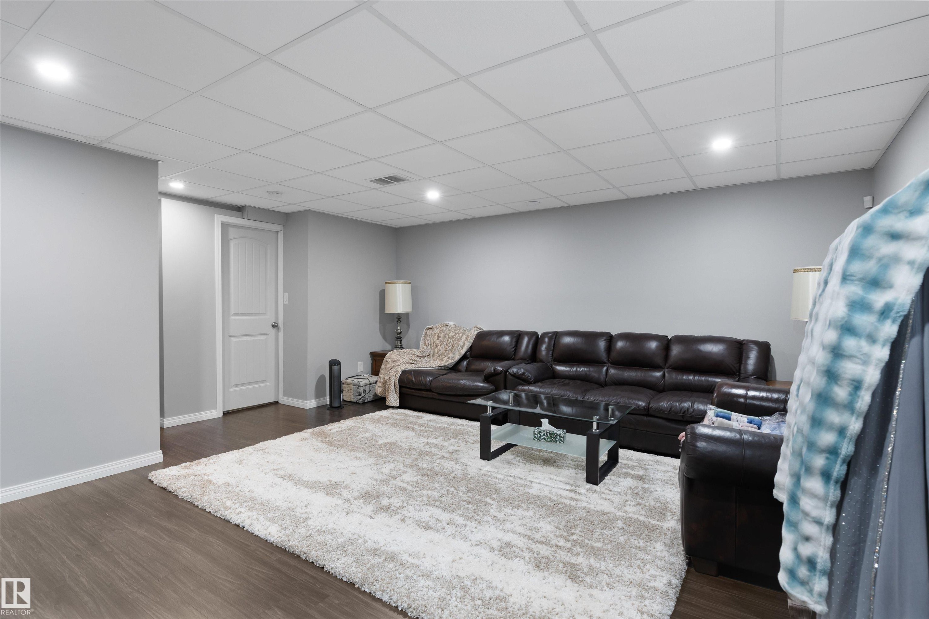 13422 166 Avenue, Edmonton, AB - Indoor