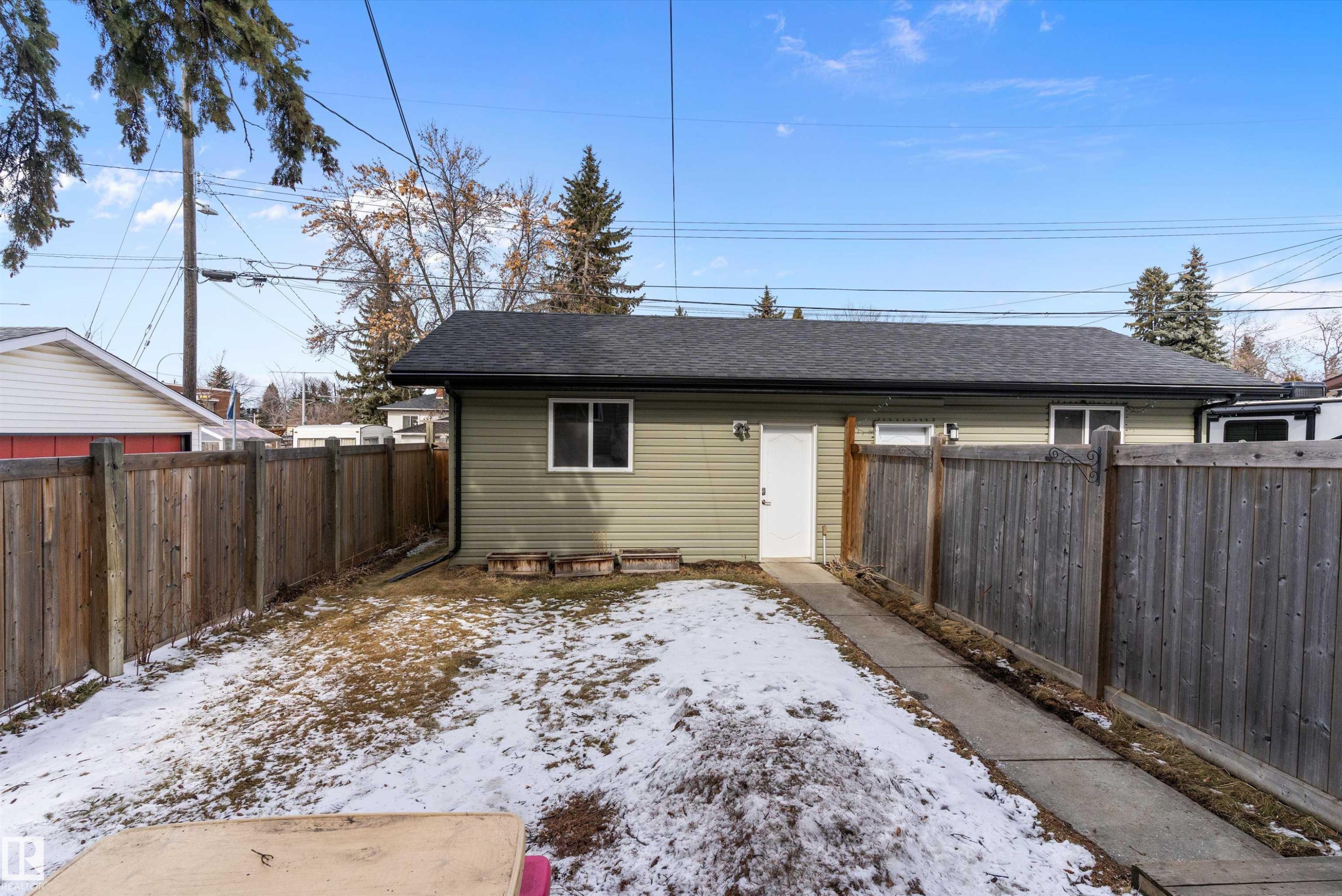 8148 77 Avenue, Edmonton, AB - Outdoor