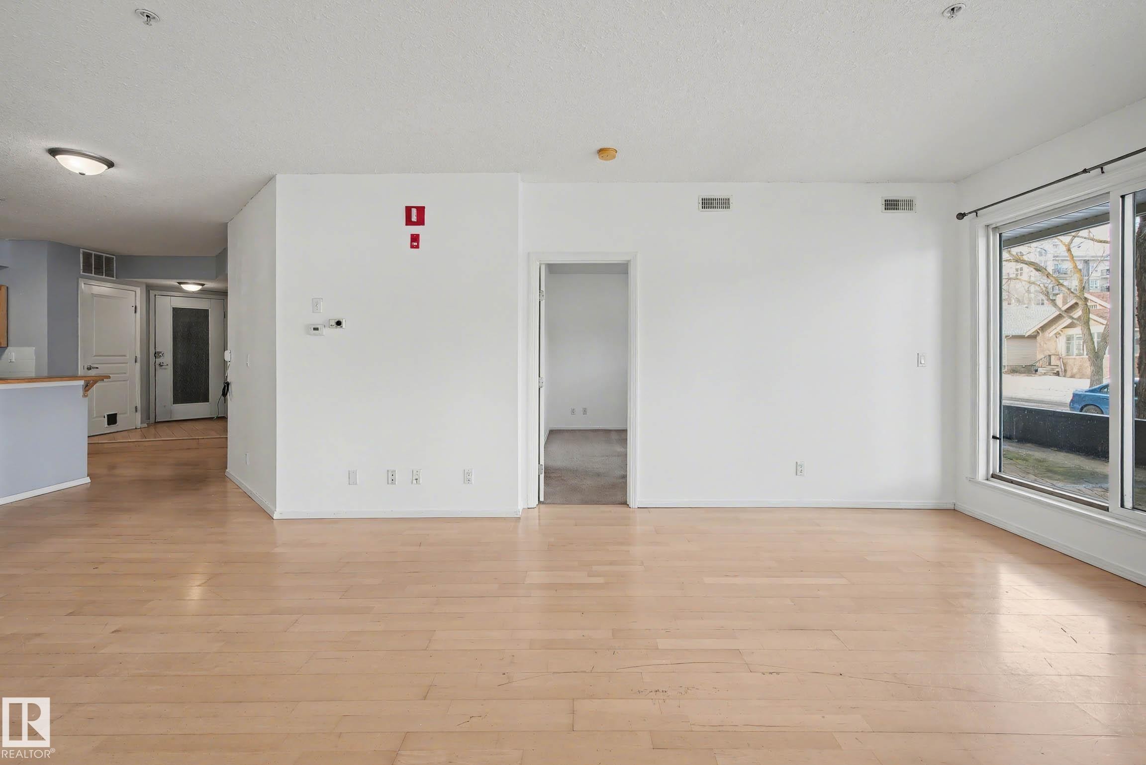111 11039 83 Avenue, Edmonton, AB