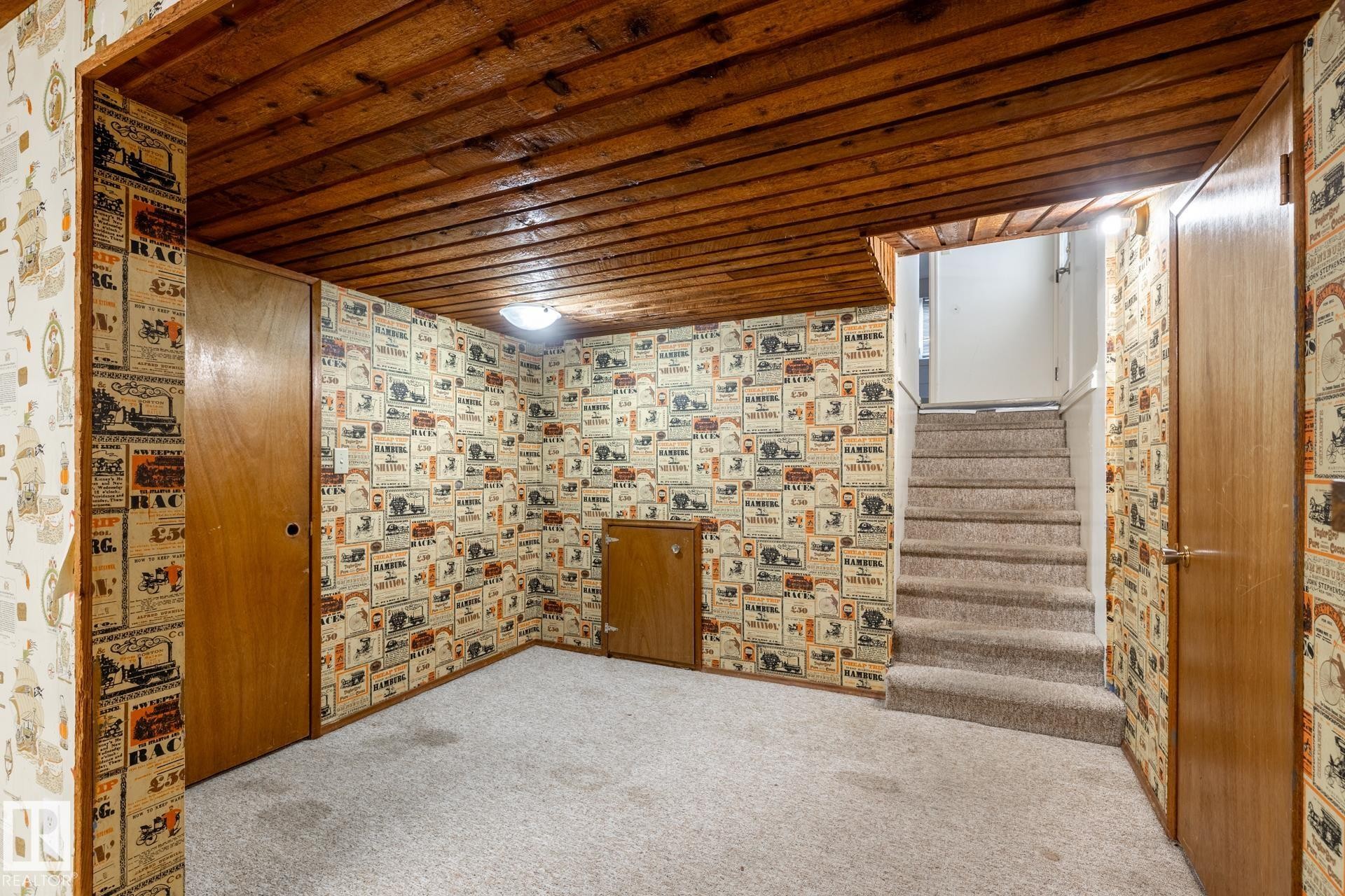 11819 87 Avenue, Edmonton, AB - Photo Showing Other Room