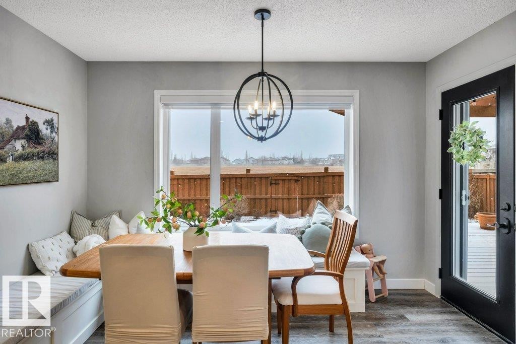 4337 Mcmullen Way, Edmonton, AB - Indoor Photo Showing Dining Room