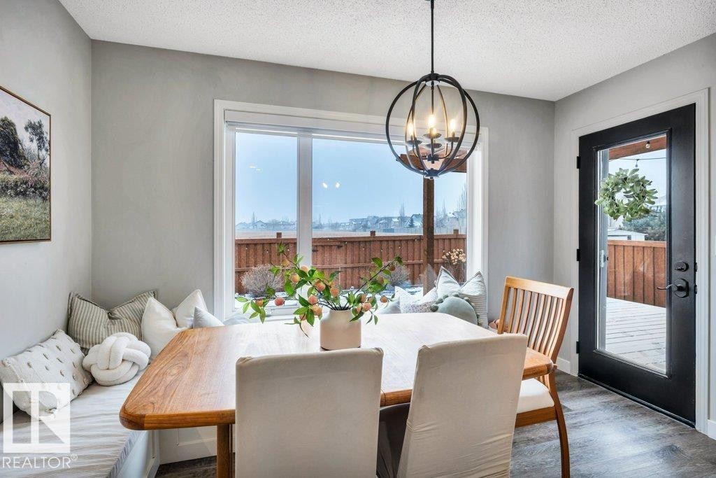 4337 Mcmullen Way, Edmonton, AB - Indoor Photo Showing Dining Room