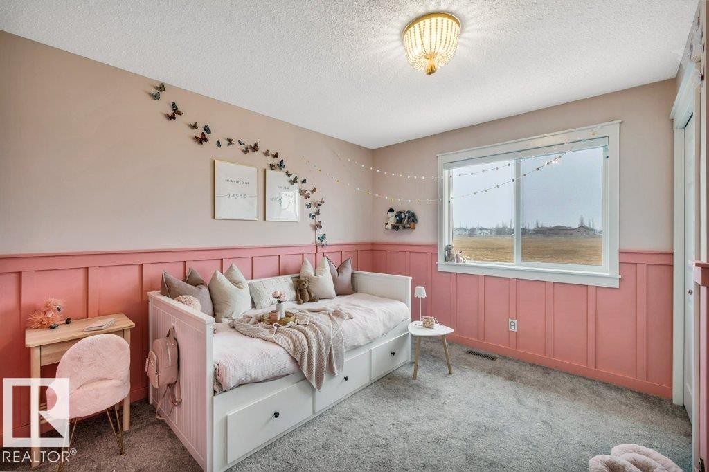 4337 Mcmullen Way, Edmonton, AB - Indoor Photo Showing Bedroom