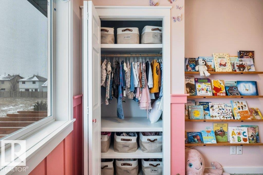 4337 Mcmullen Way, Edmonton, AB - Indoor