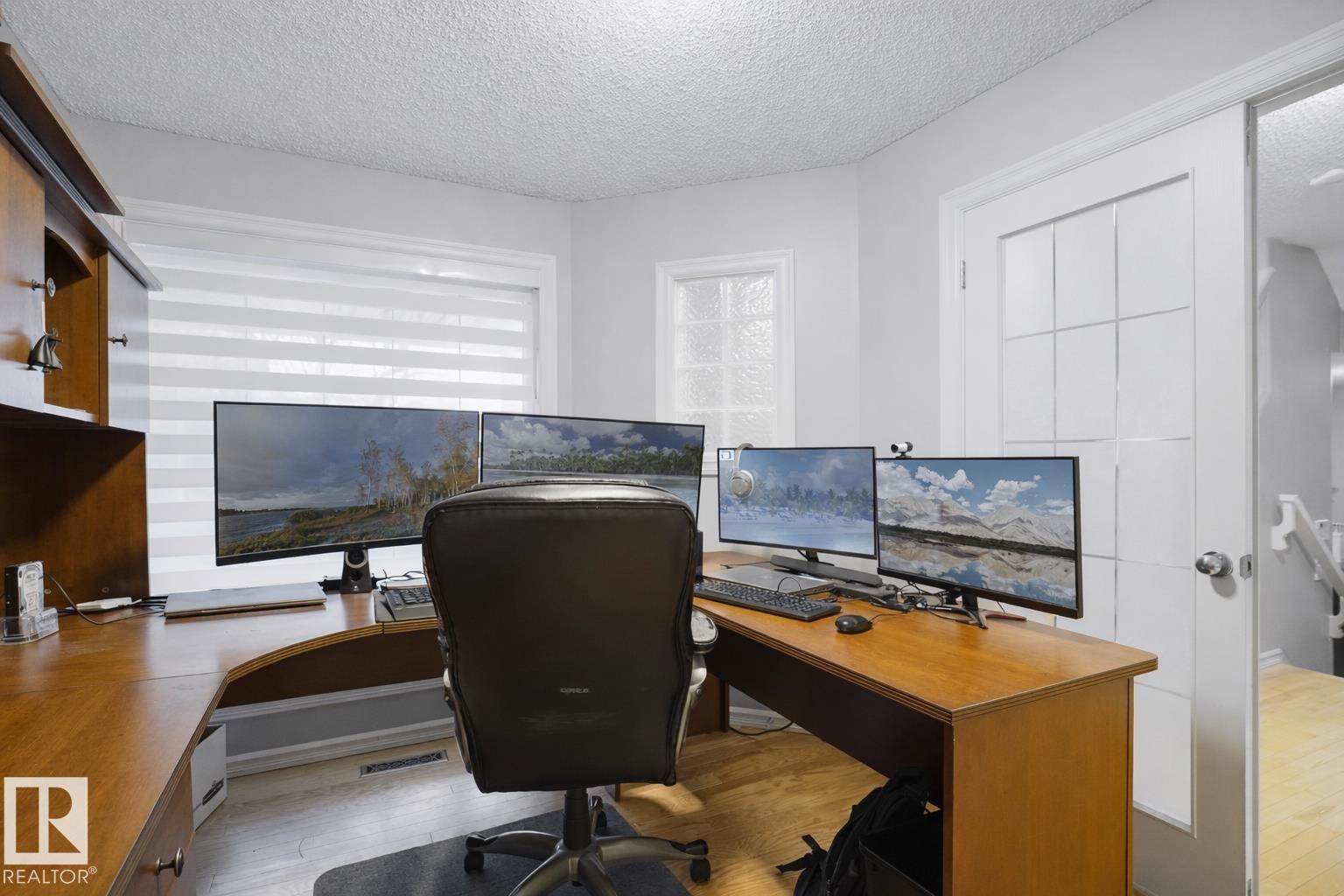 580 Glenwright Crescent, Edmonton, AB - Indoor Photo Showing Office