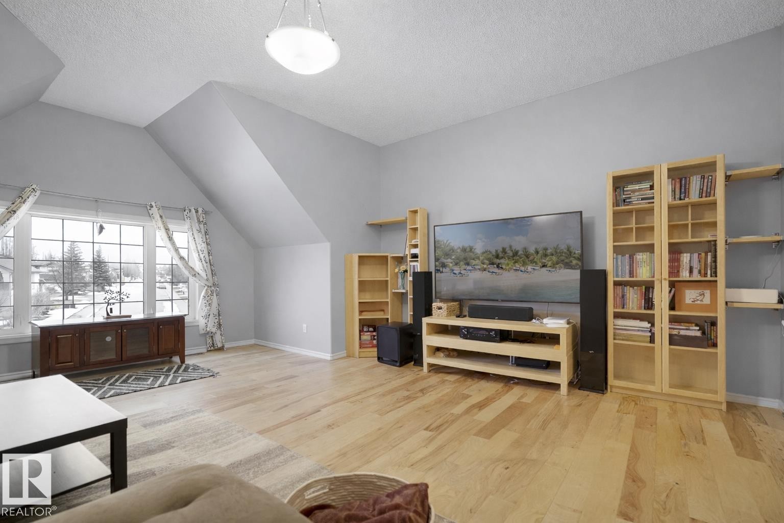 580 Glenwright Crescent, Edmonton, AB - Indoor