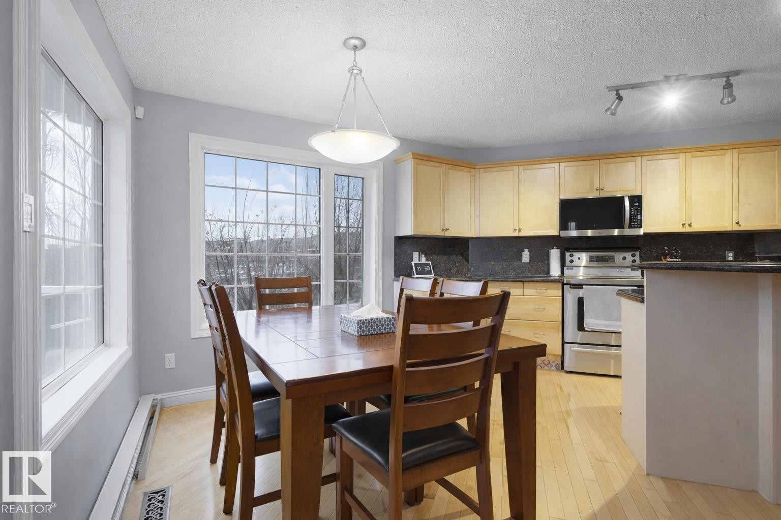 580 Glenwright Crescent, Edmonton, AB - Indoor