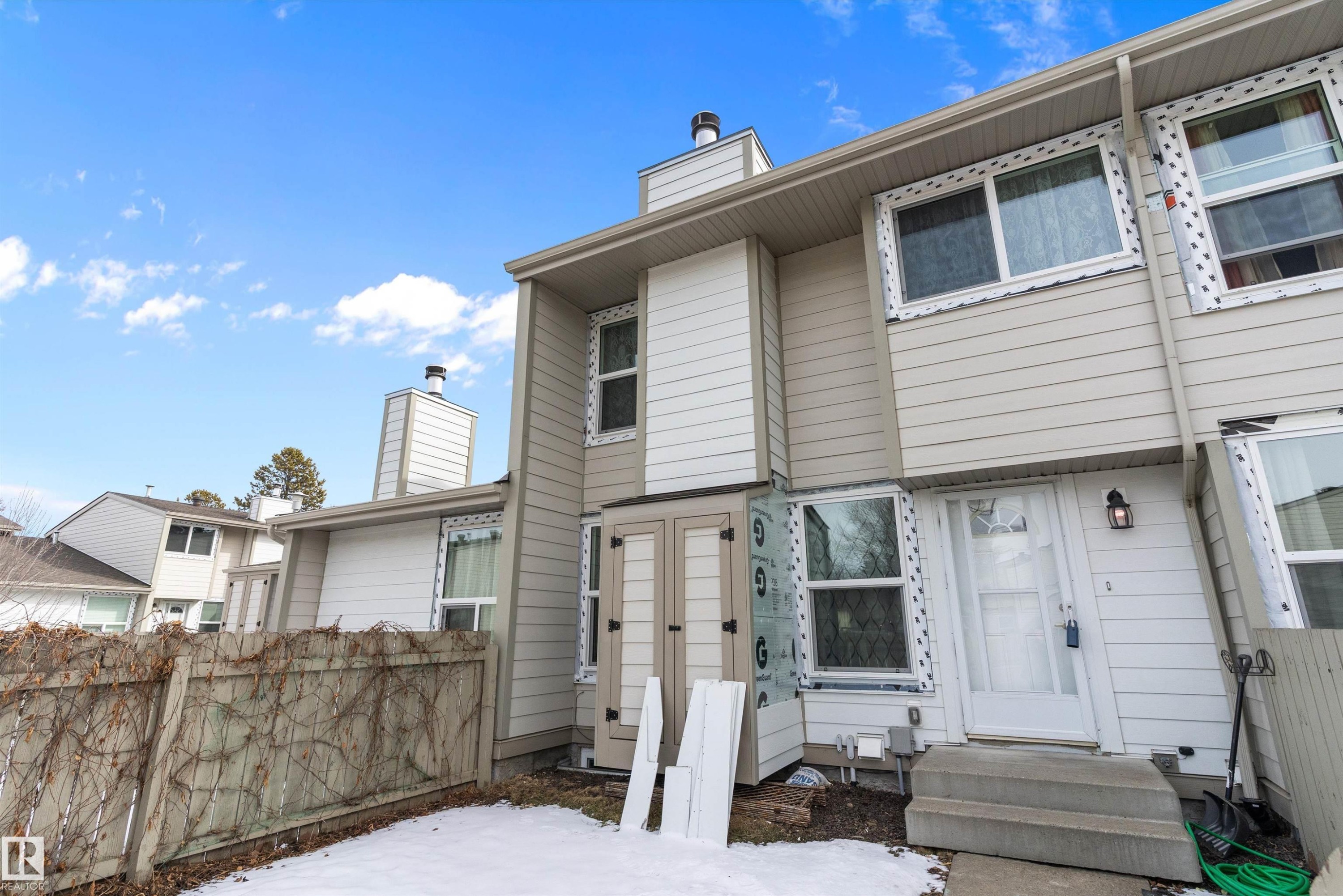 1128 Knottwood Road E, Edmonton, AB - Outdoor
