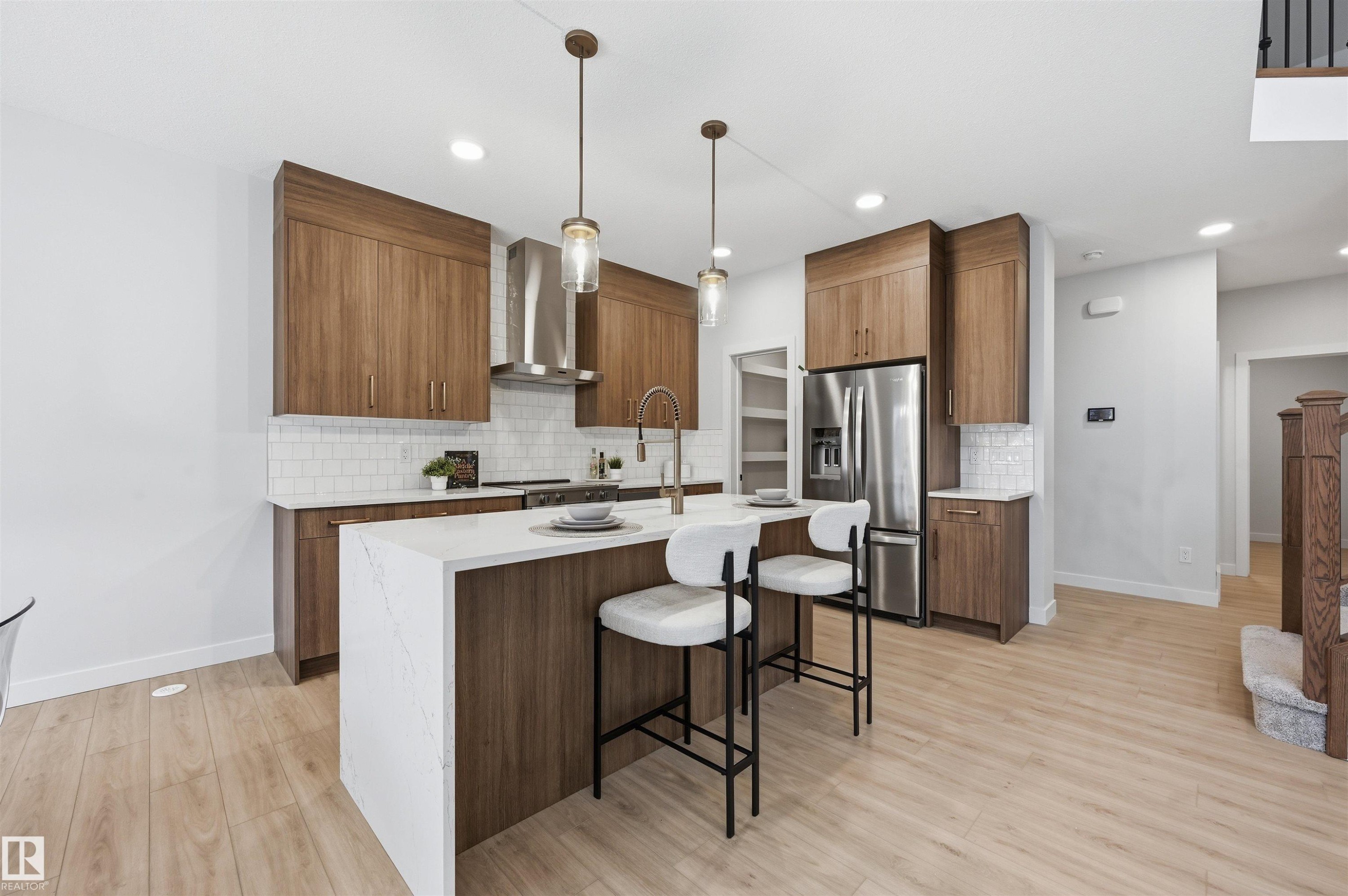 3230 Dixon Way, Edmonton, AB - Indoor Photo Showing Kitchen With Stainless Steel Kitchen With Upgraded Kitchen