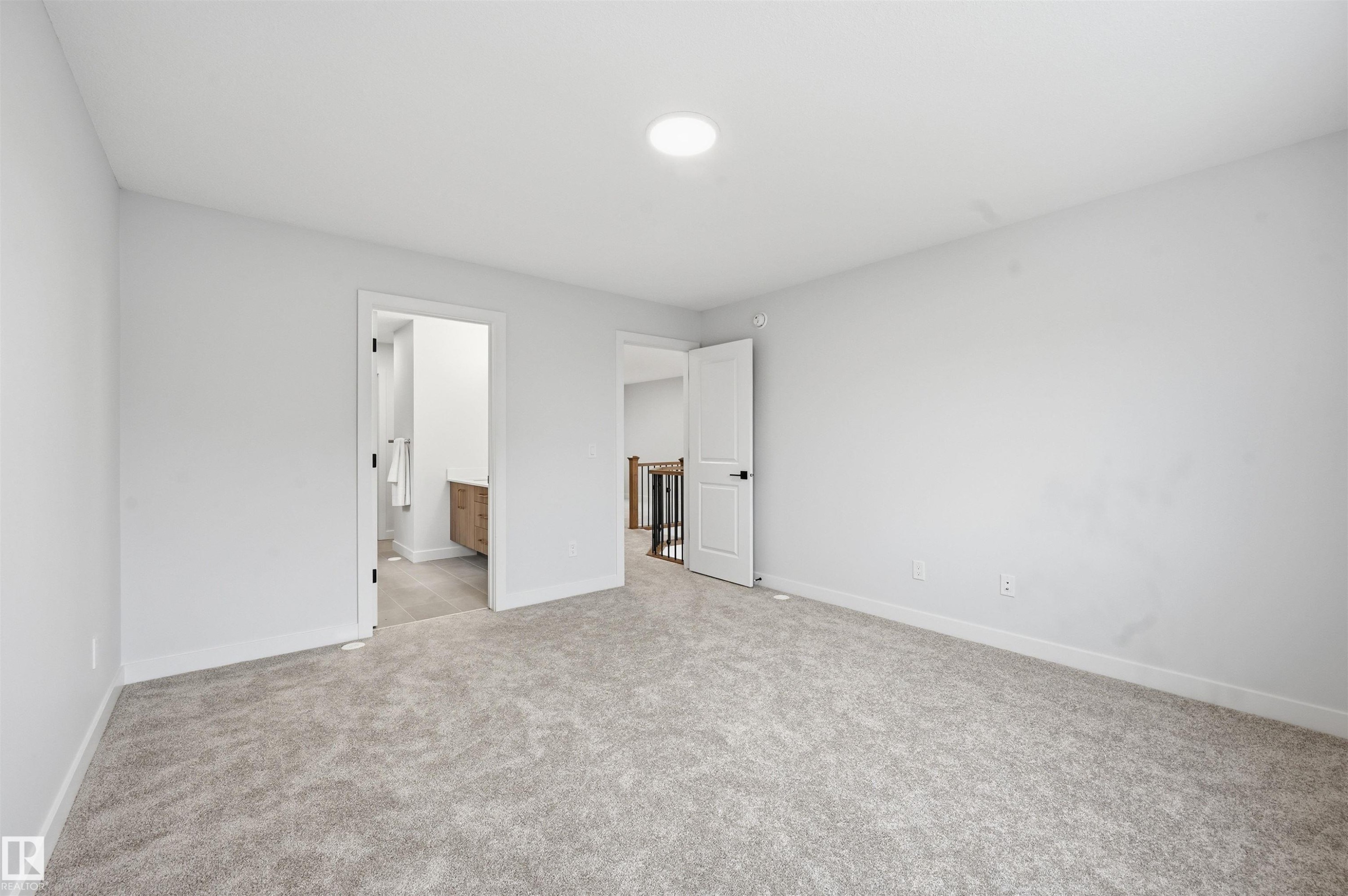 3230 Dixon Way, Edmonton, AB - Indoor Photo Showing Other Room