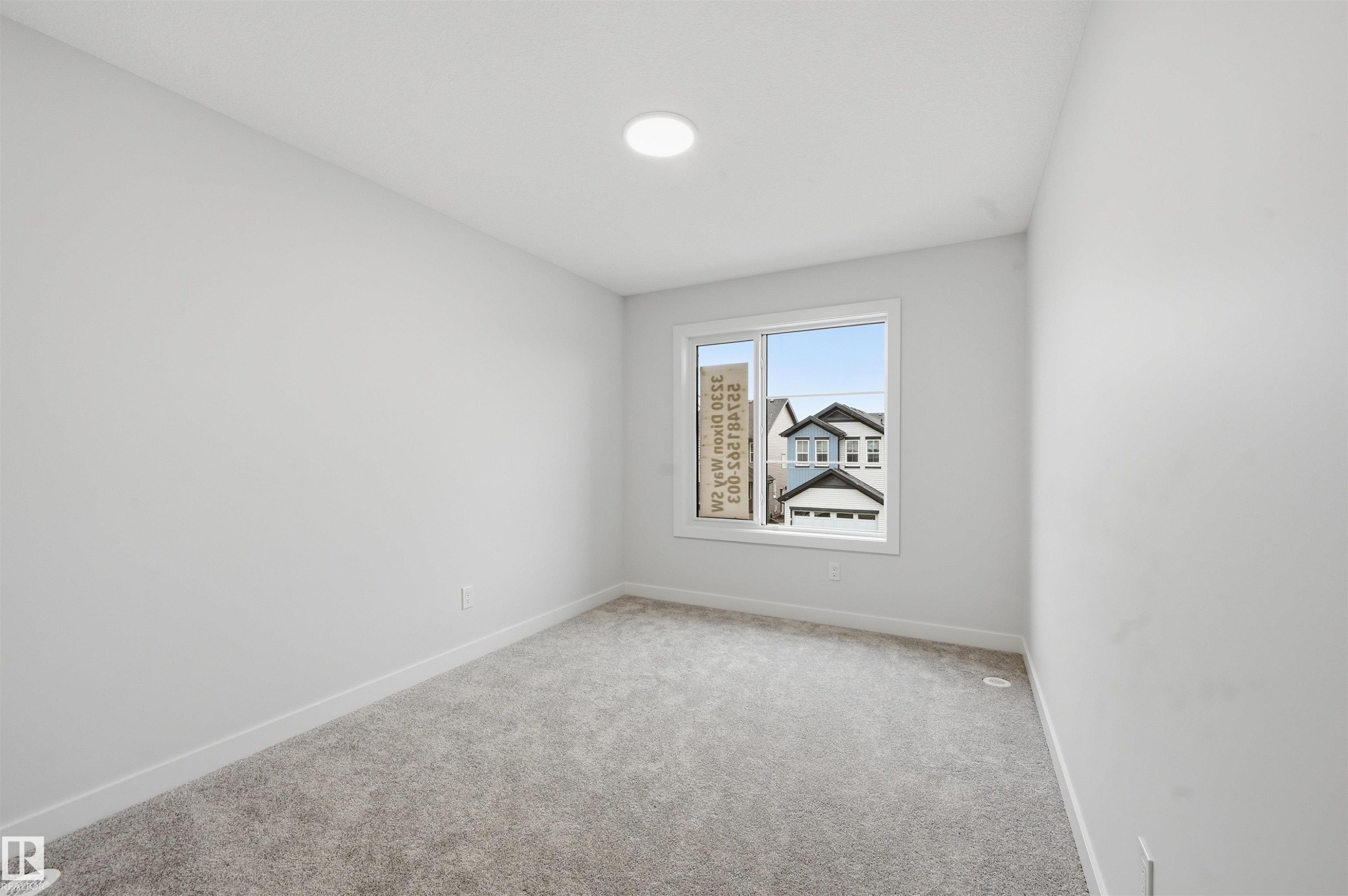 3230 Dixon Way, Edmonton, AB - Indoor Photo Showing Other Room