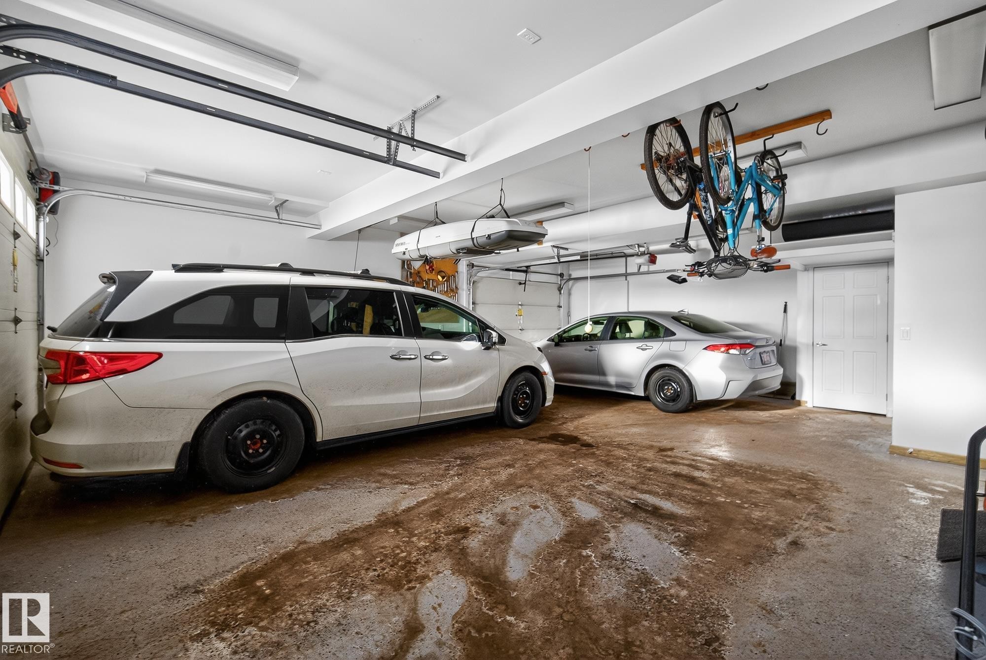 9302 93 Street, Edmonton, AB - Indoor Photo Showing Garage