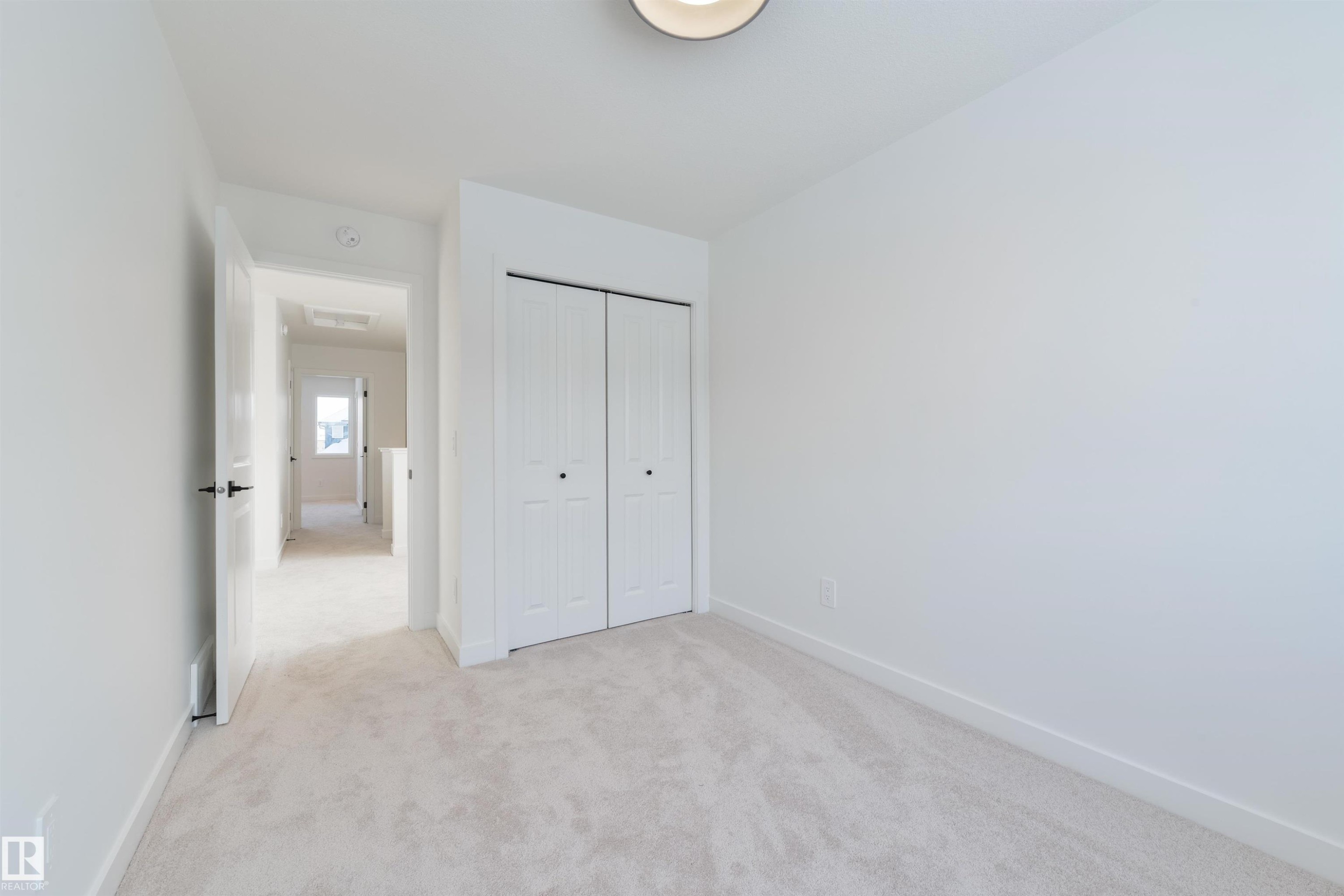 15 Cobblestone Gate, Spruce Grove, AB - Indoor Photo Showing Other Room