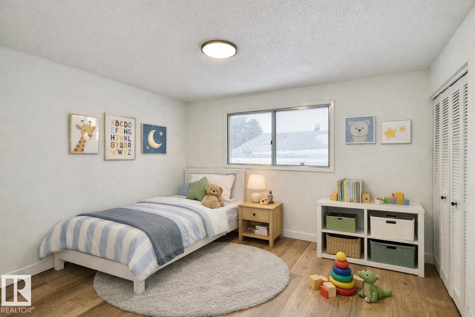 Edmonton, AB - Indoor Photo Showing Bedroom