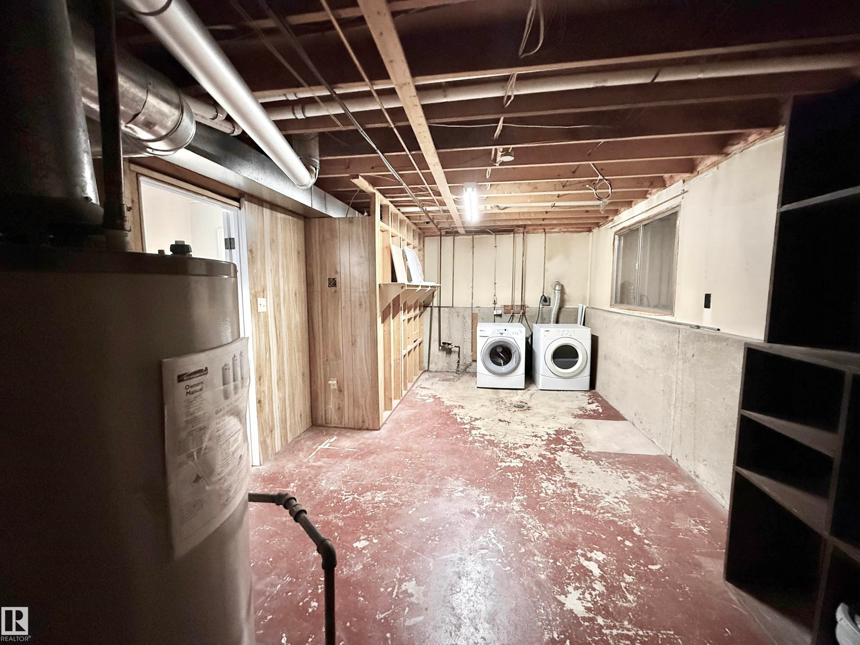 Edmonton, AB - Indoor