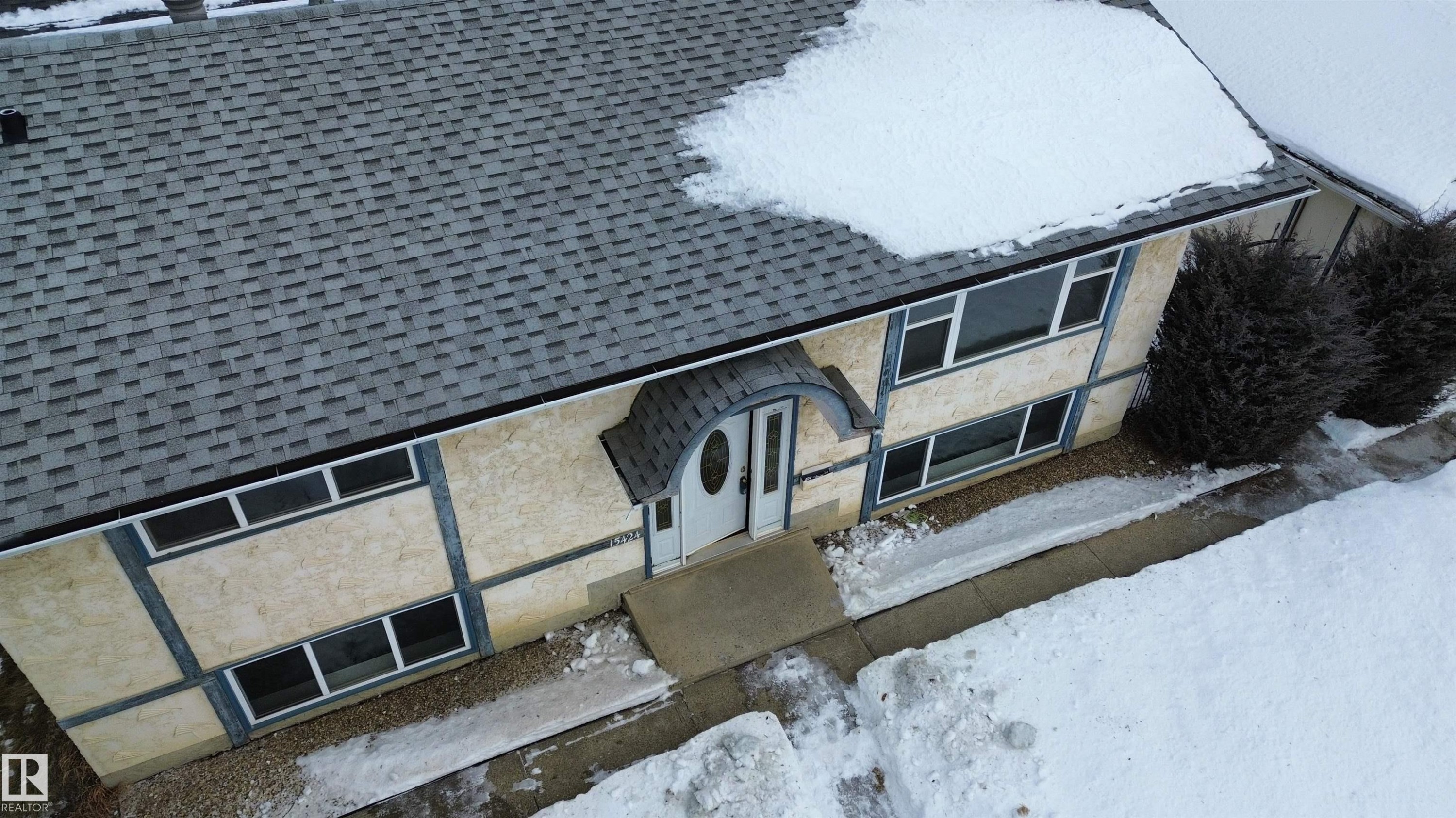 15424 99 Avenue, Edmonton, AB - Outdoor