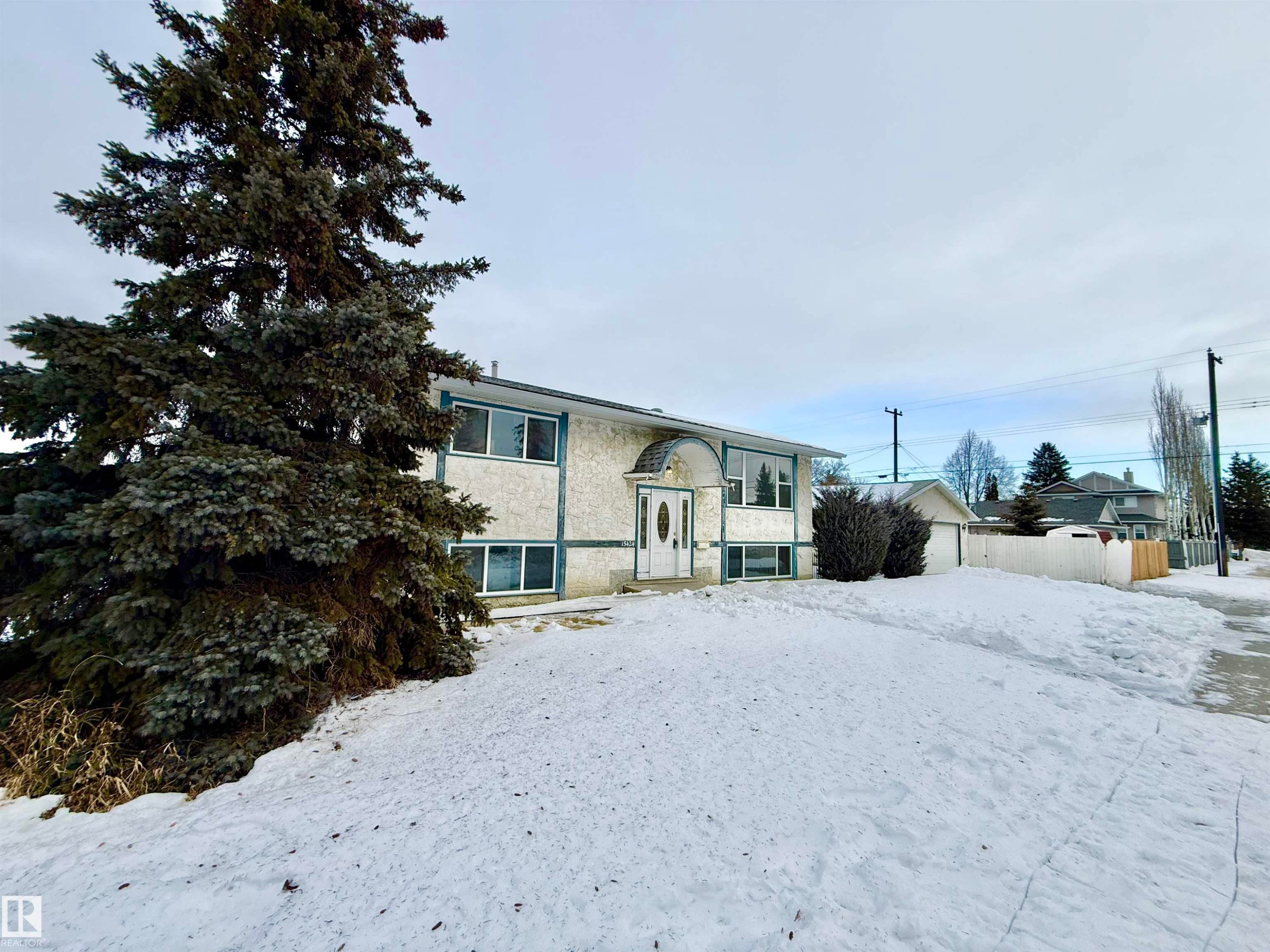 15424 99 Avenue, Edmonton, AB - Outdoor