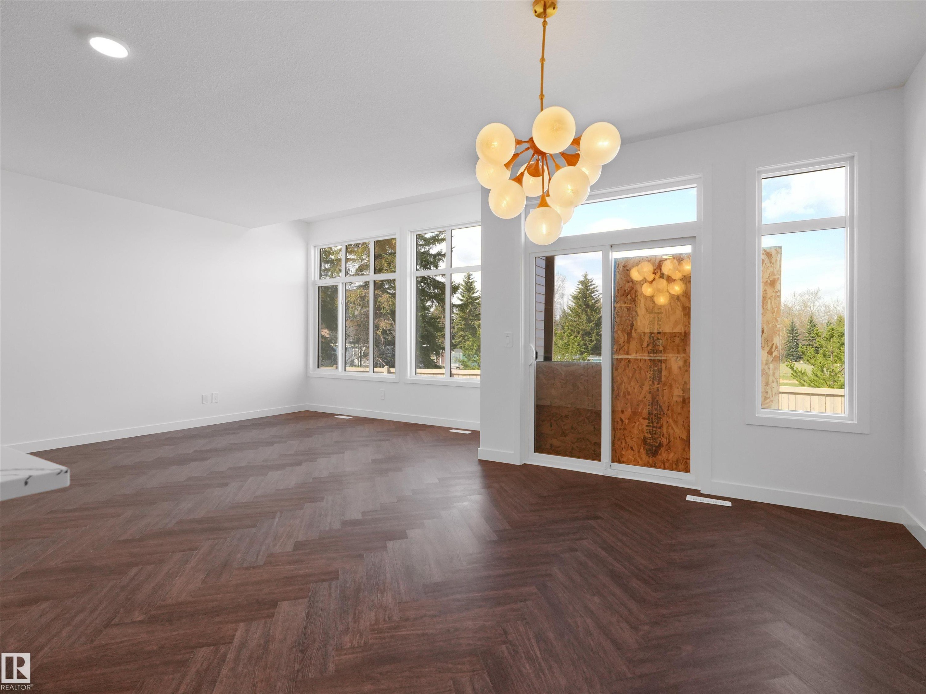20624 43 Avenue, Edmonton, AB - Indoor Photo Showing Other Room