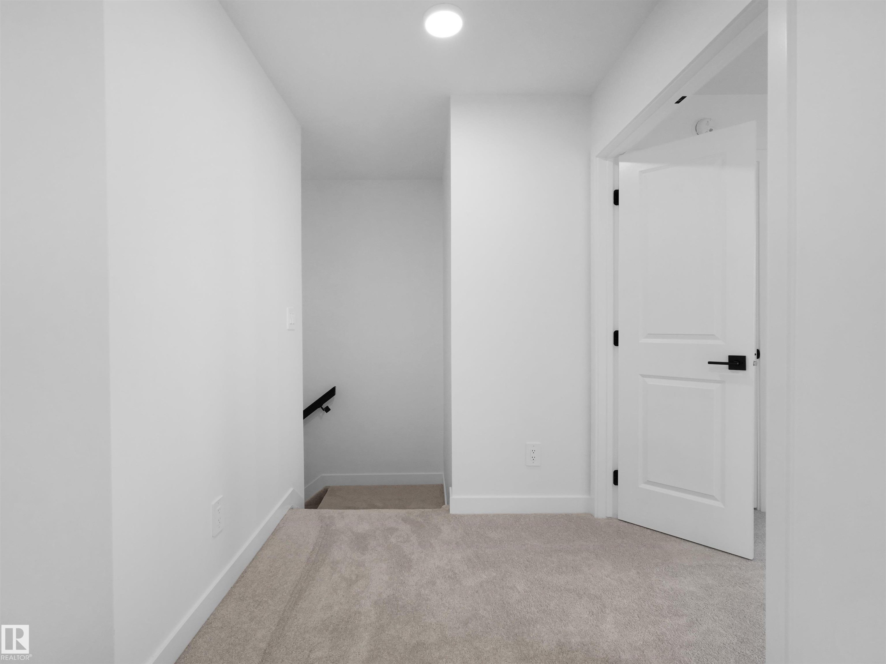 20624 43 Avenue, Edmonton, AB - Indoor Photo Showing Other Room