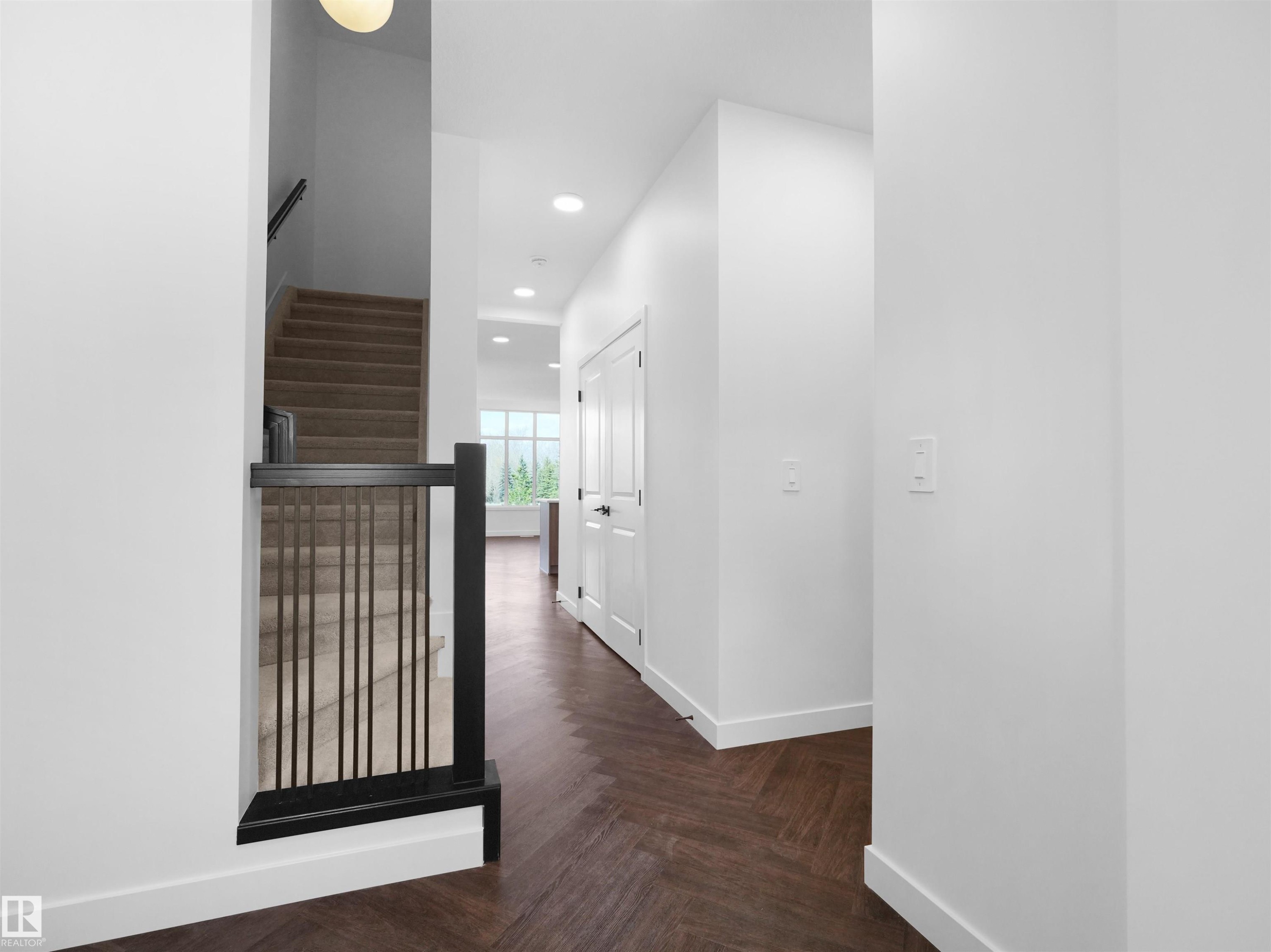 20624 43 Avenue, Edmonton, AB - Indoor Photo Showing Other Room