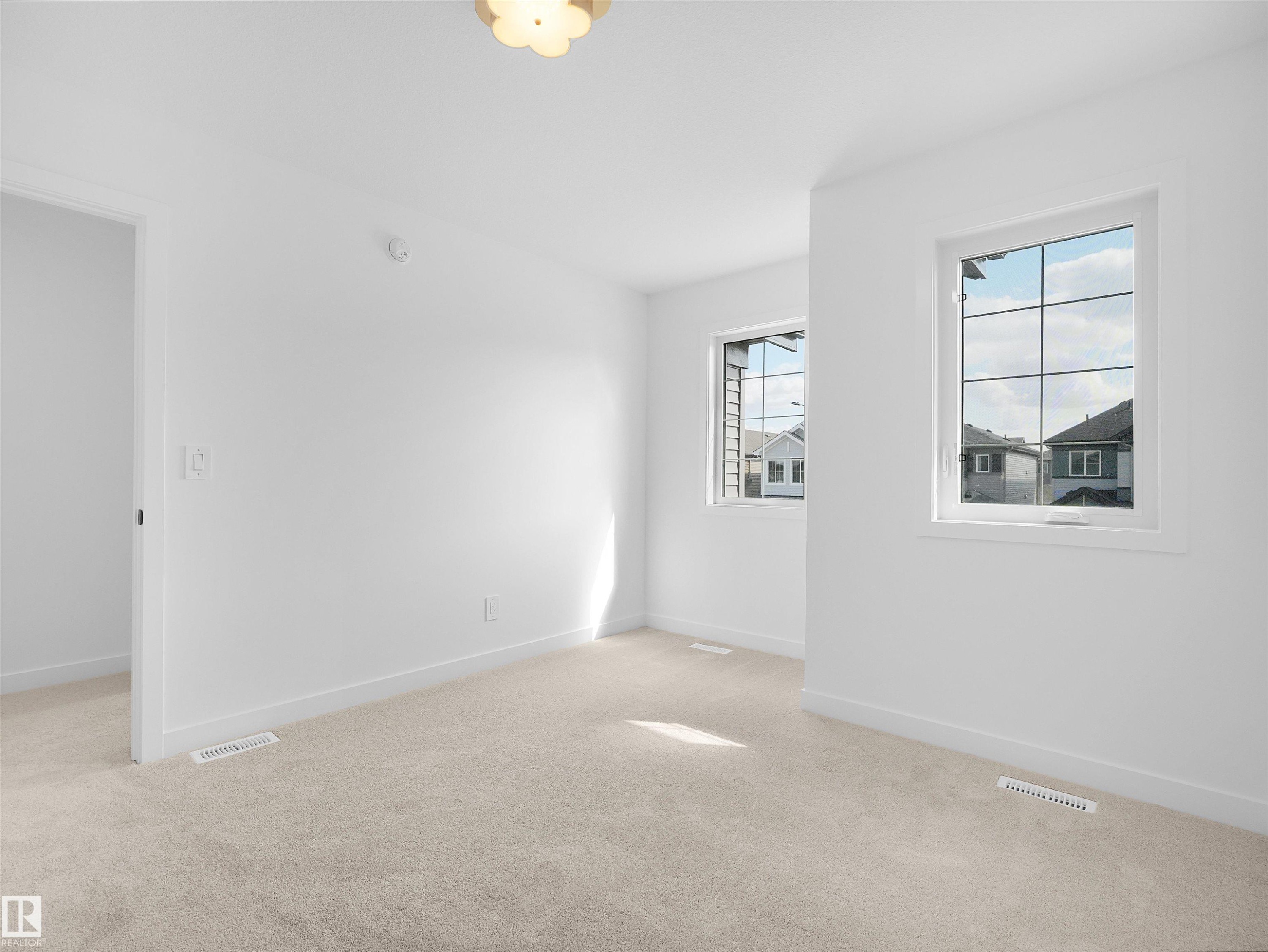 20624 43 Avenue, Edmonton, AB - Indoor Photo Showing Other Room