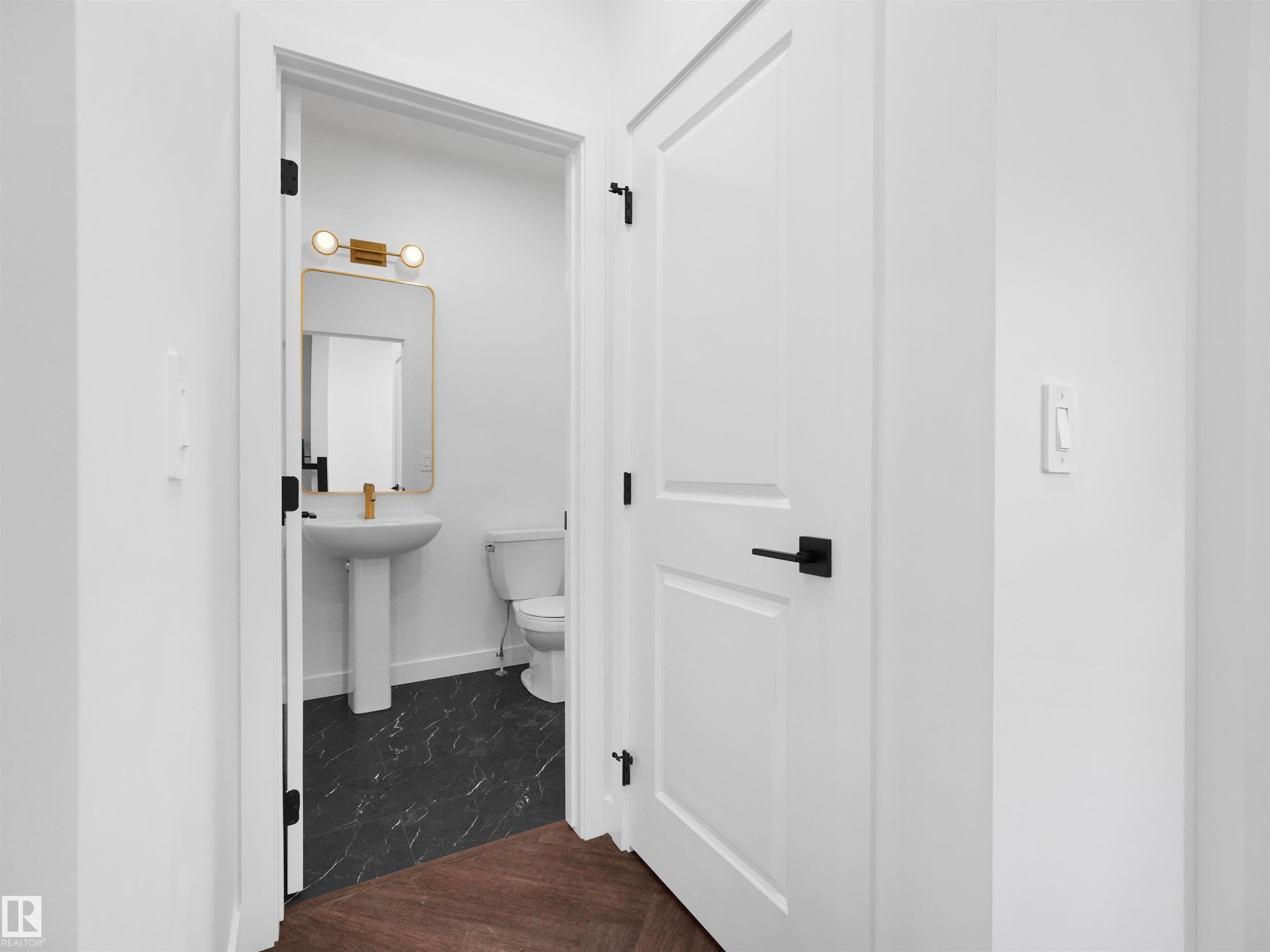 20624 43 Avenue, Edmonton, AB - Indoor Photo Showing Other Room