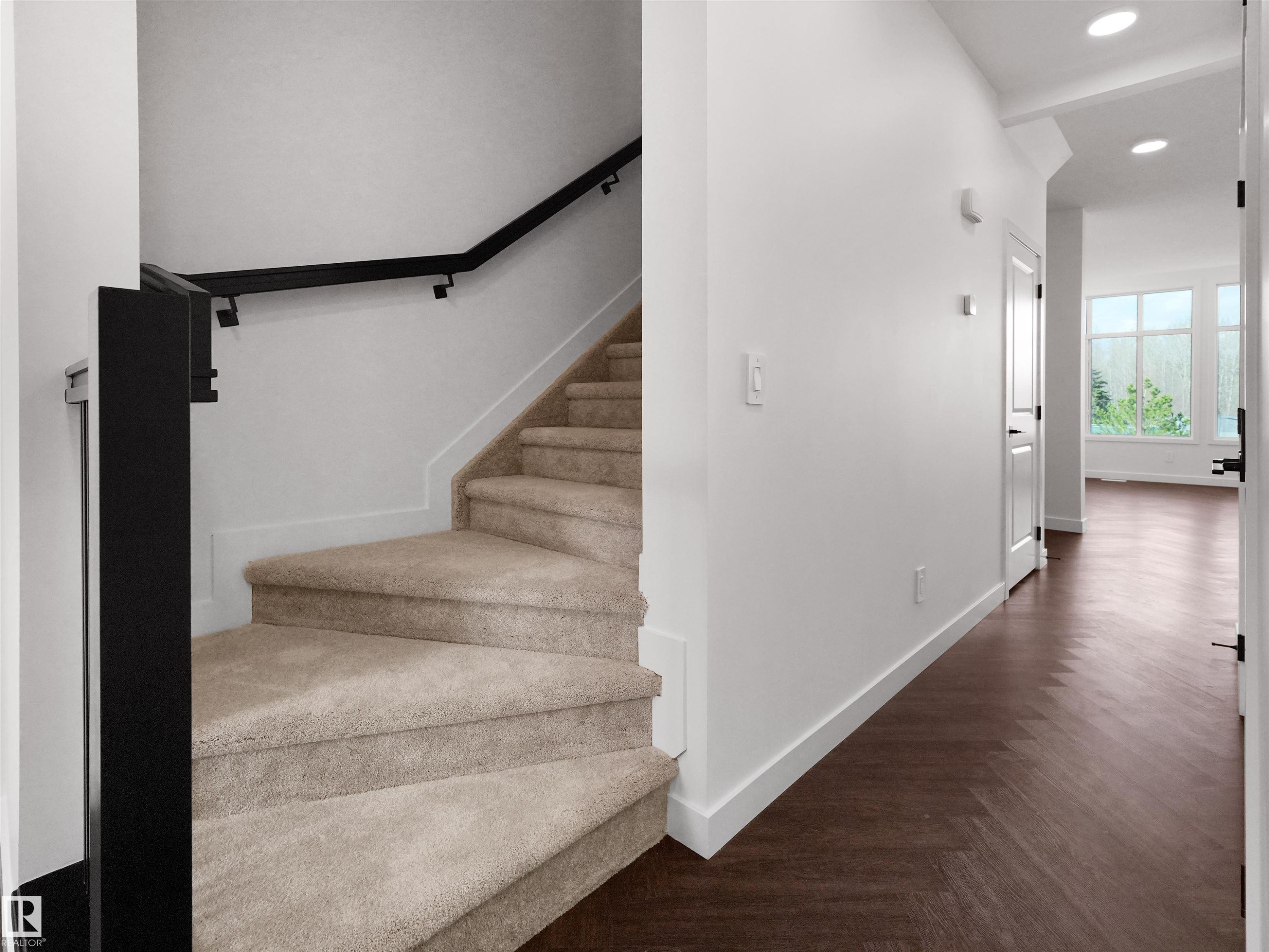 20624 43 Avenue, Edmonton, AB - Indoor Photo Showing Other Room