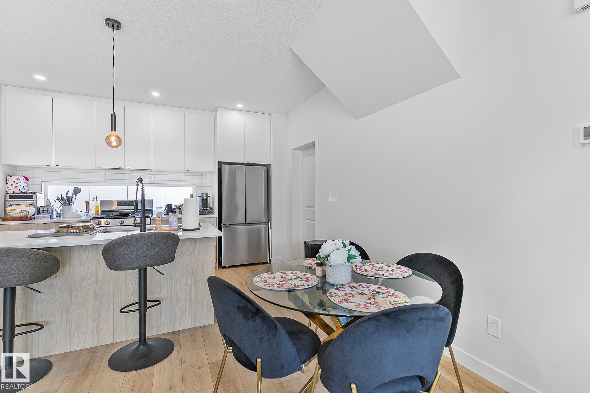 14904 109 Avenue, Edmonton, AB - Indoor