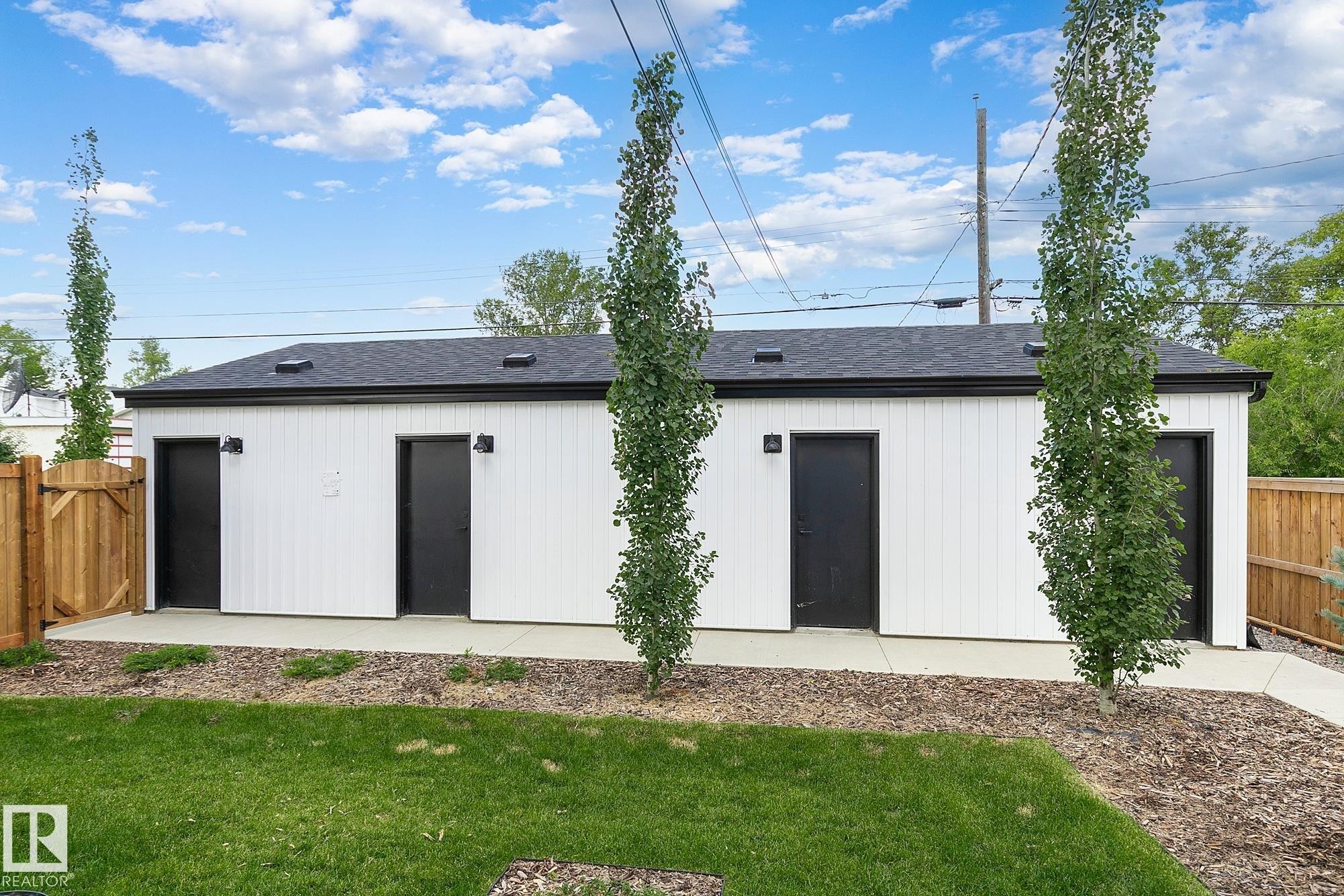 14904 109 Avenue, Edmonton, AB - Outdoor