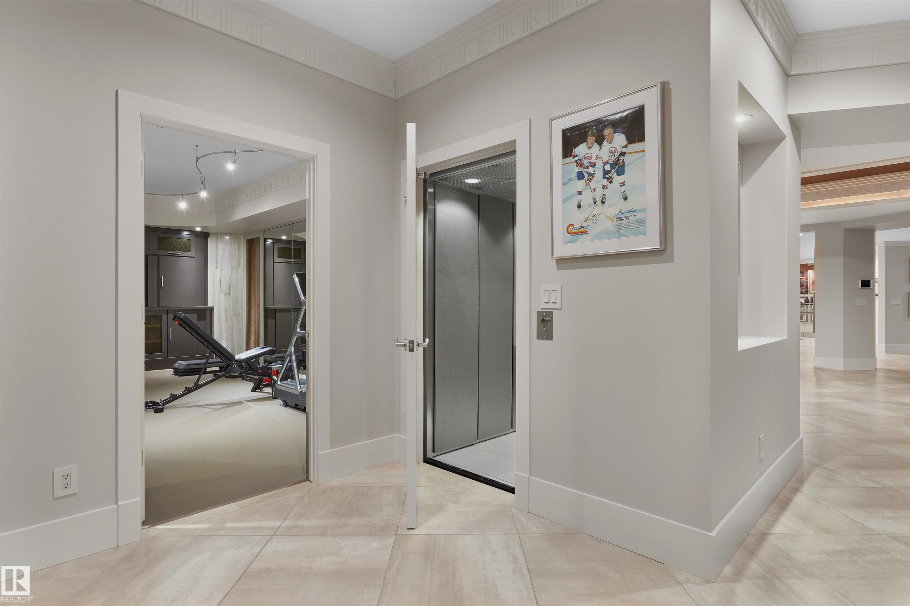 16 Windermere Drive, Edmonton, AB - Indoor Photo Showing Other Room