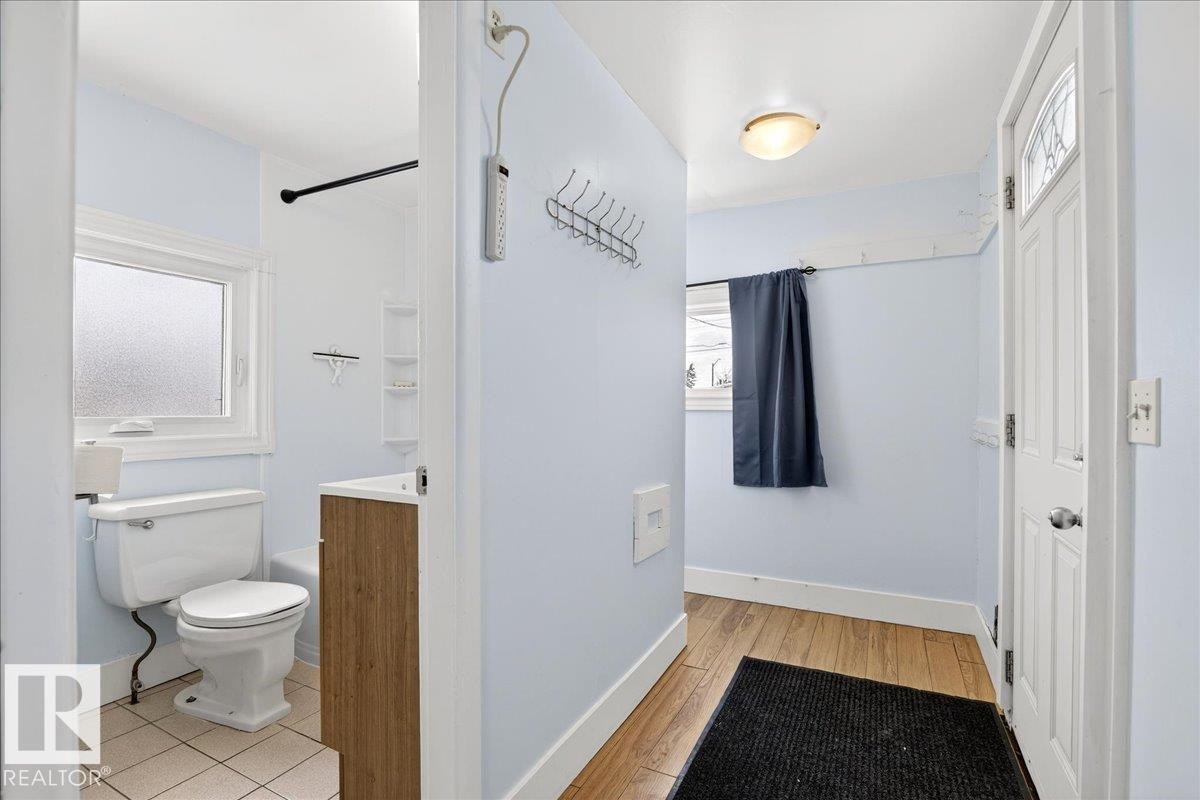 4827 54 Street, Redwater, AB - Indoor Photo Showing Bathroom