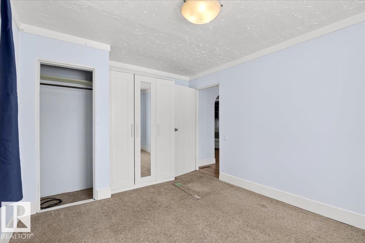 4827 54 Street, Redwater, AB - Indoor