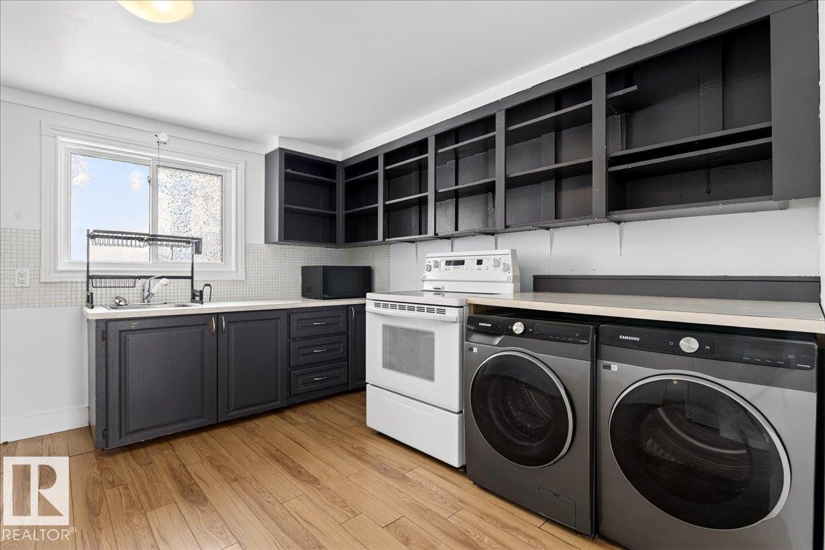 4827 54 Street, Redwater, AB - Indoor Photo Showing Laundry Room