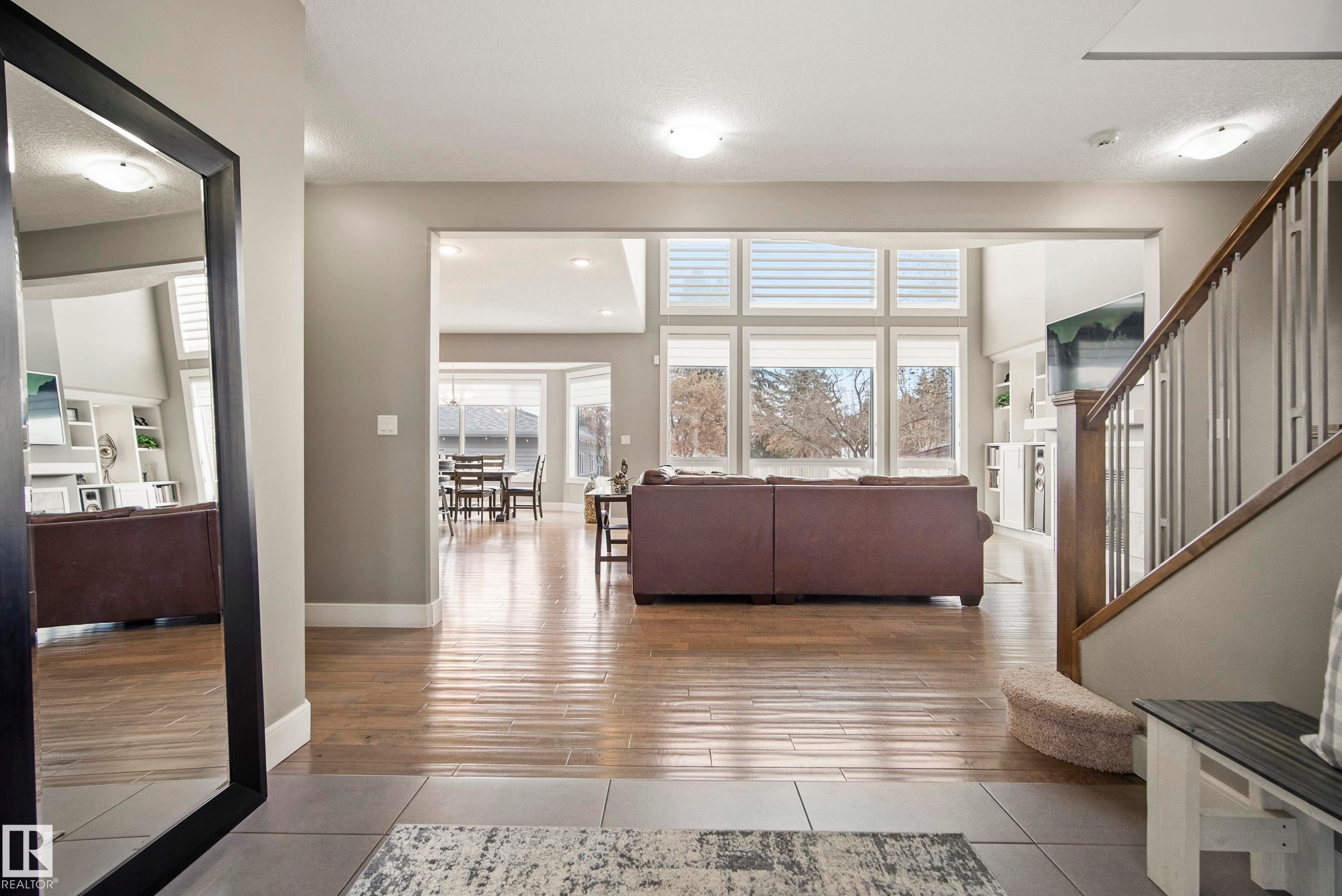 10720 65 Street, Edmonton, AB - Indoor