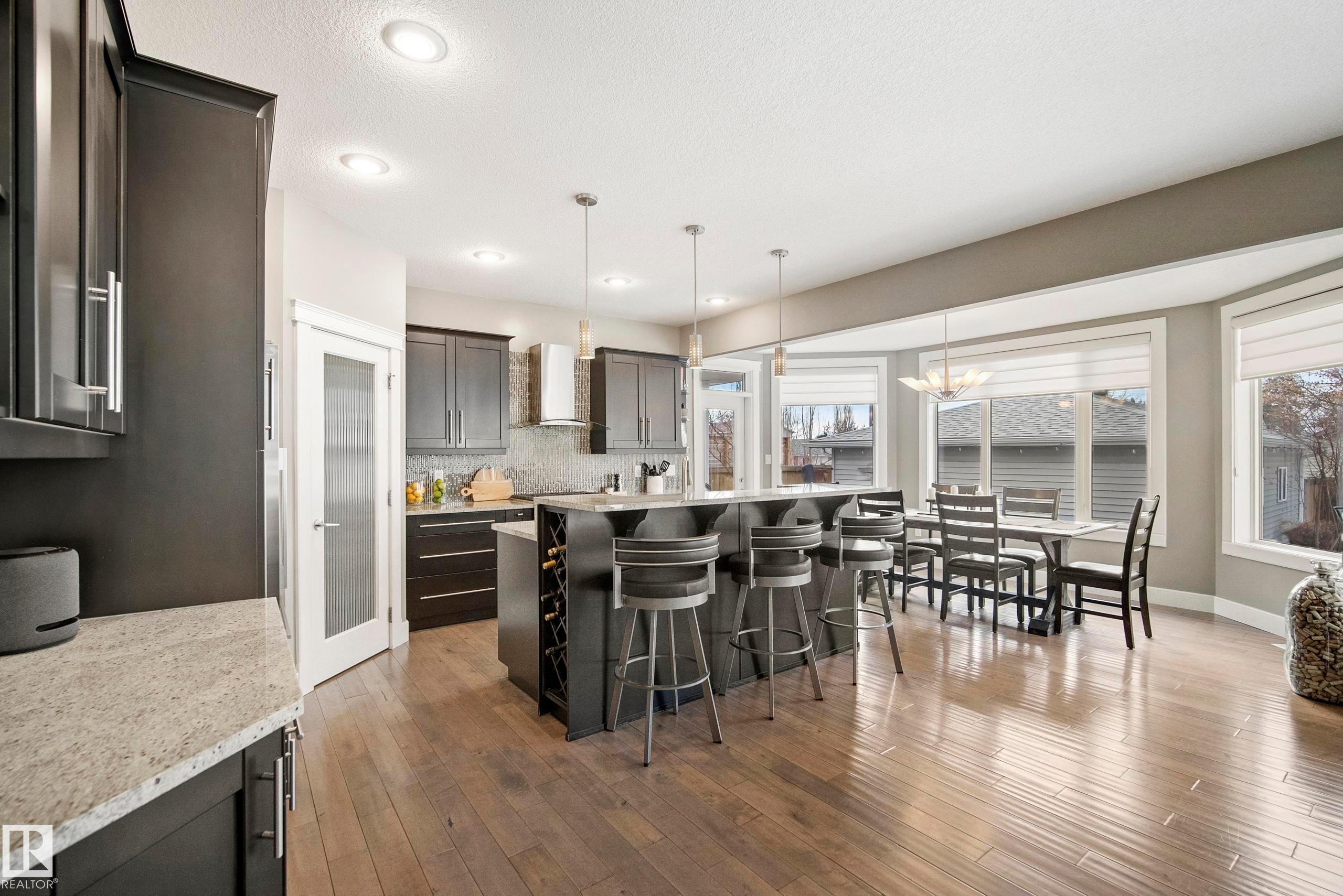 10720 65 Street, Edmonton, AB - Indoor