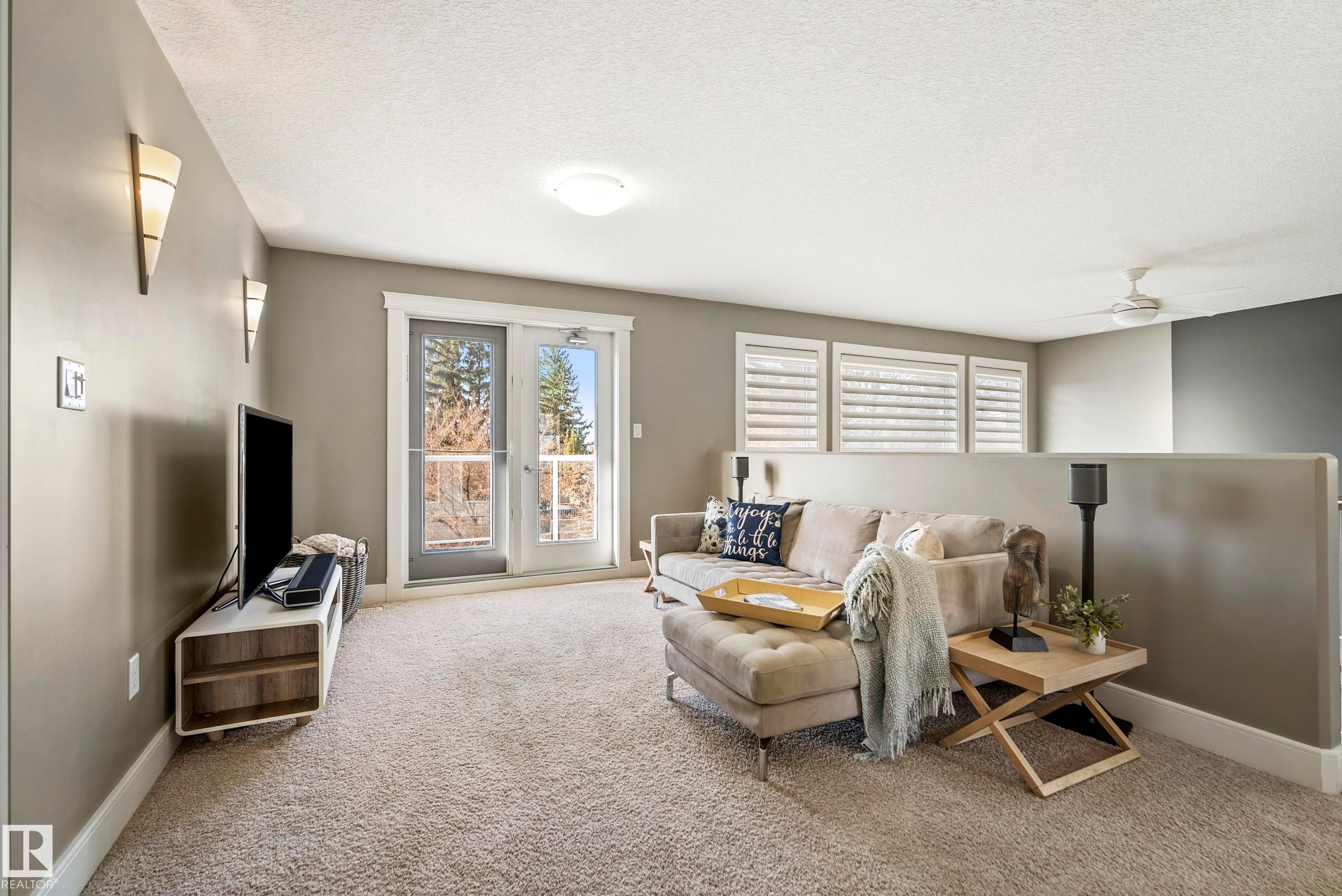 10720 65 Street, Edmonton, AB - Indoor