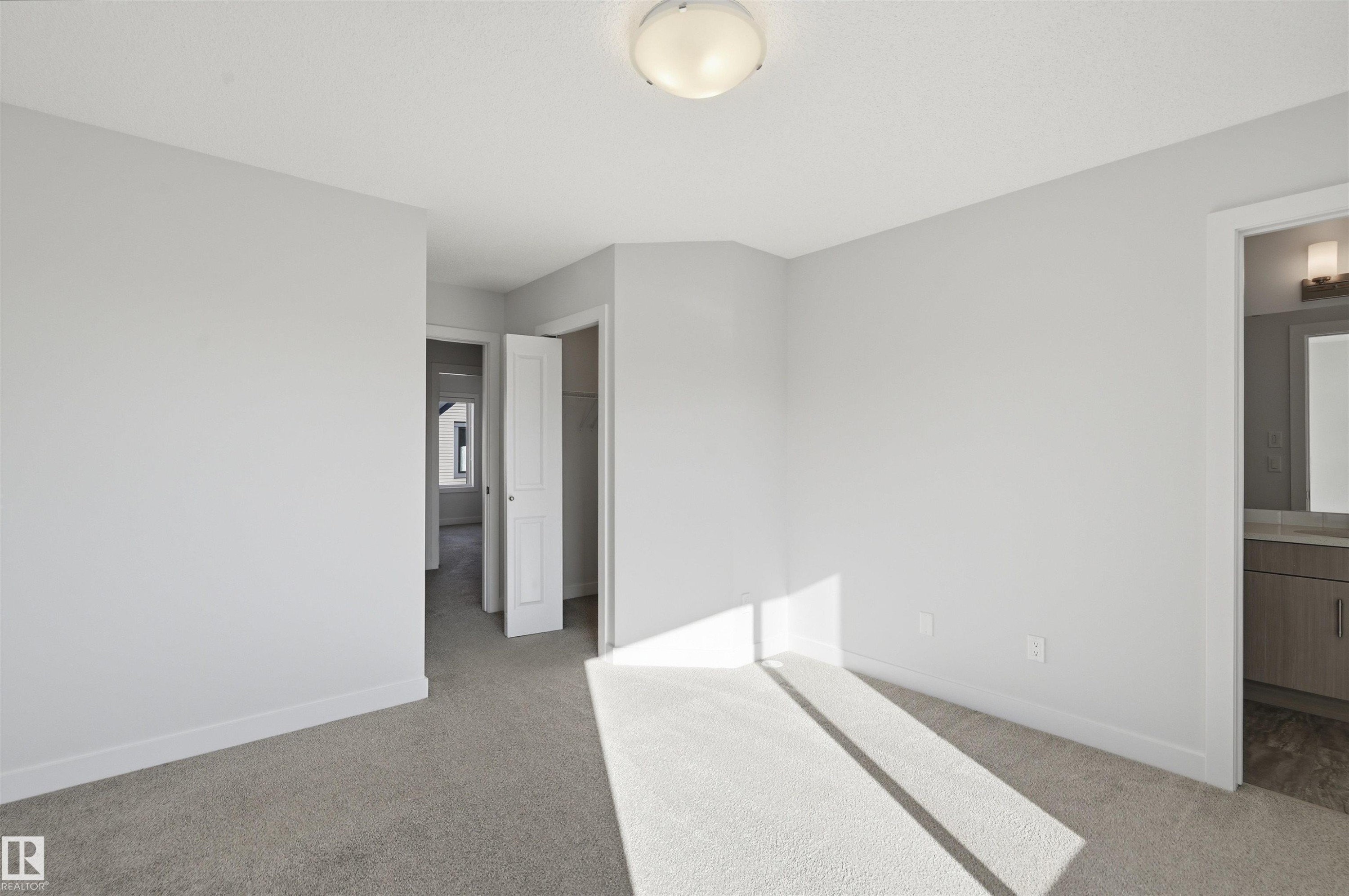 85 1010 Rabbit Hill Road, Edmonton, AB - Indoor