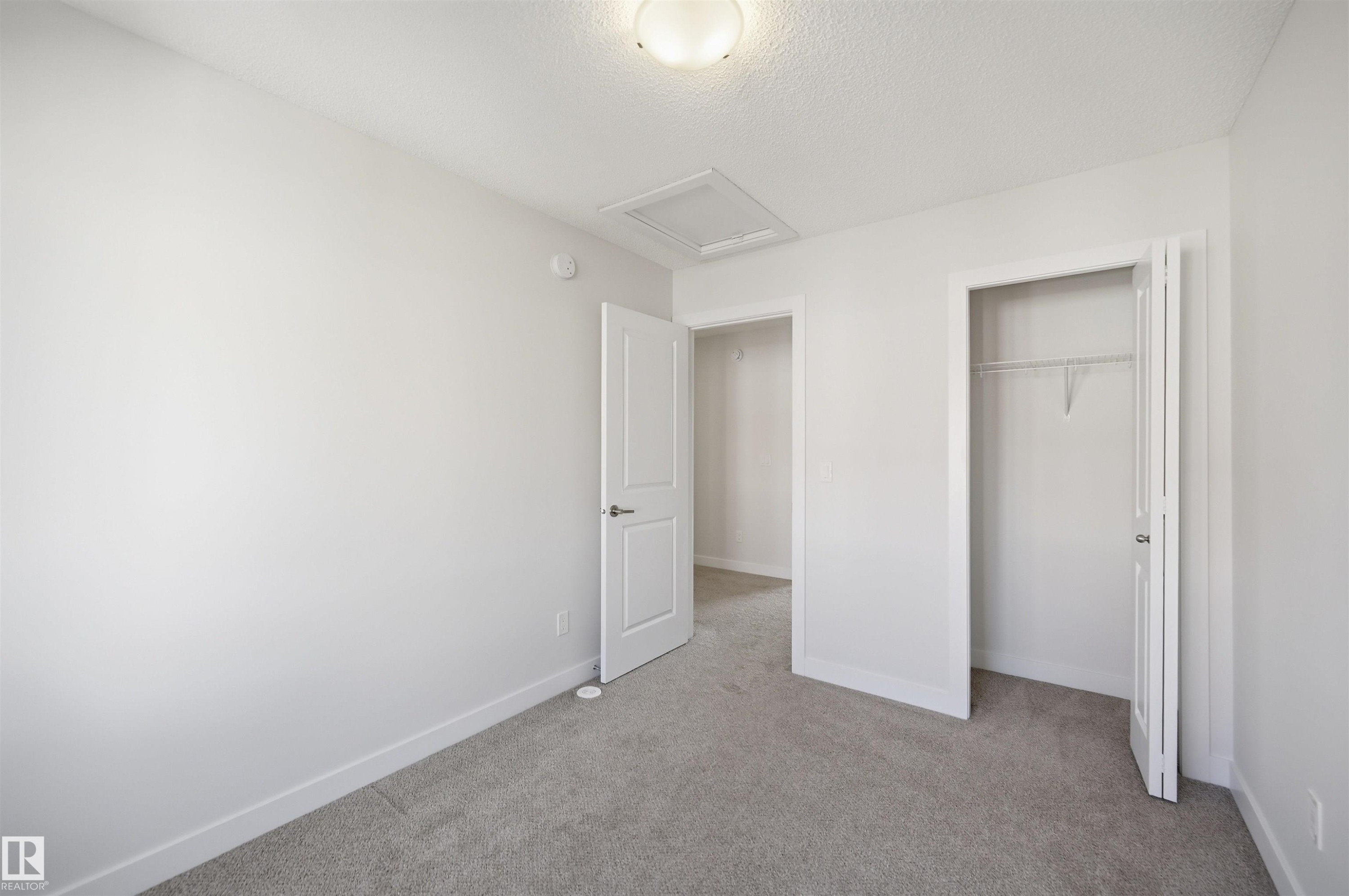 85 1010 Rabbit Hill Road, Edmonton, AB - Indoor Photo Showing Other Room