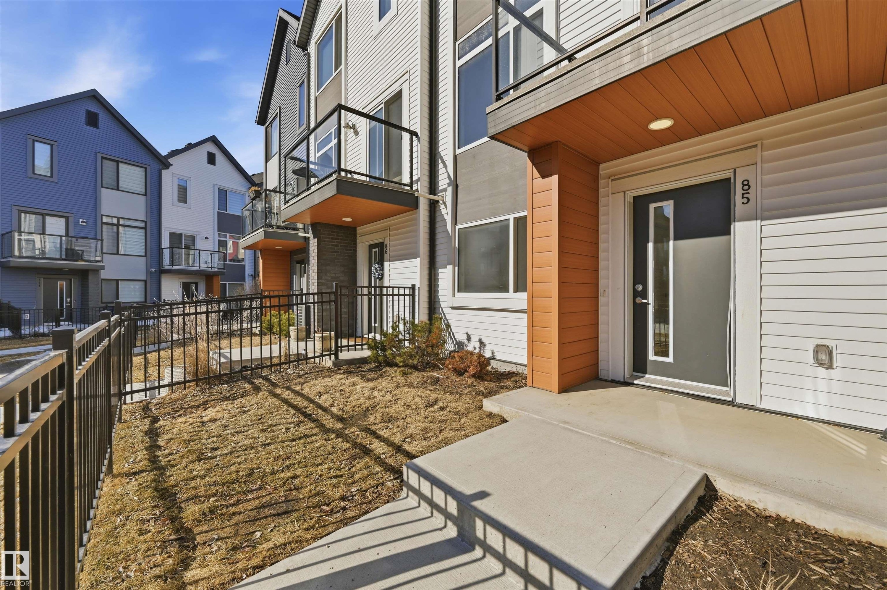 85 1010 Rabbit Hill Road, Edmonton, AB - Outdoor