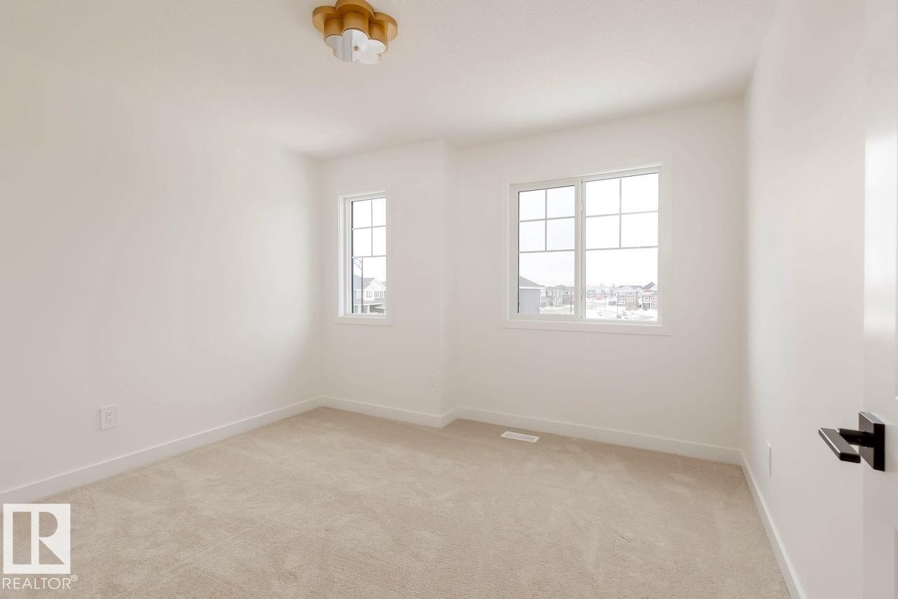 1723 Crossbill Loop, Edmonton, AB - Indoor Photo Showing Other Room