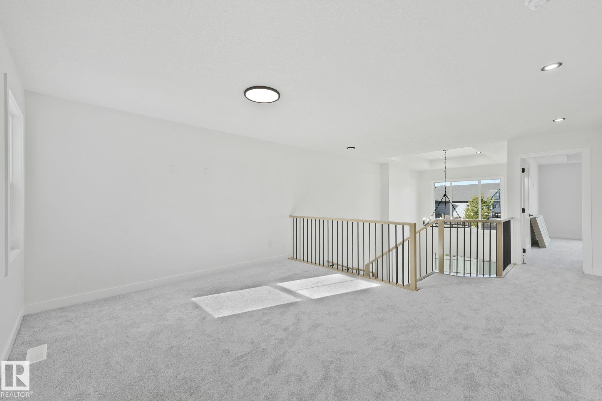 3140 Magpie Wy, Edmonton, AB - Indoor Photo Showing Other Room