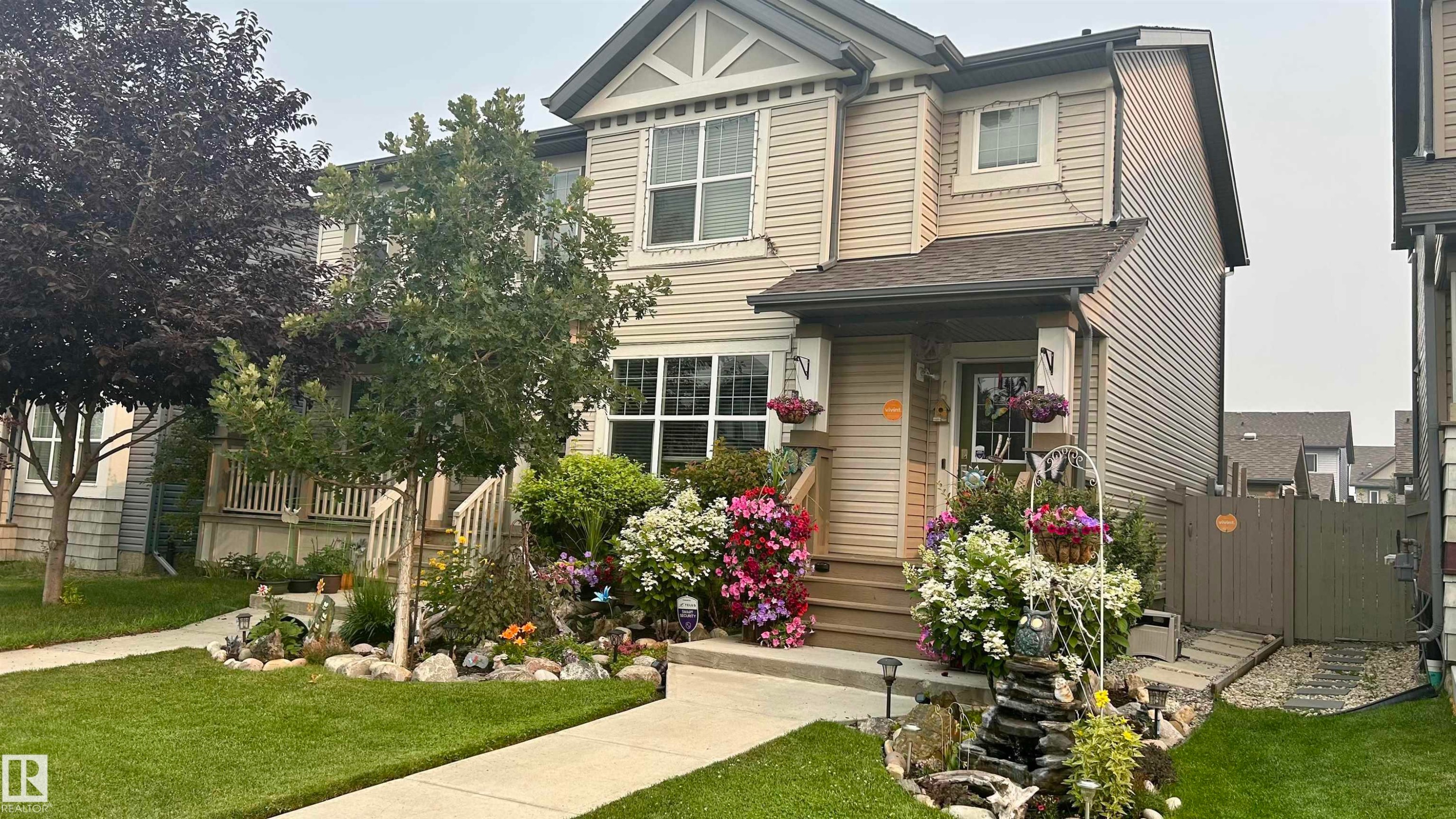 2914 18A Avenue, Edmonton, AB - Outdoor With Facade