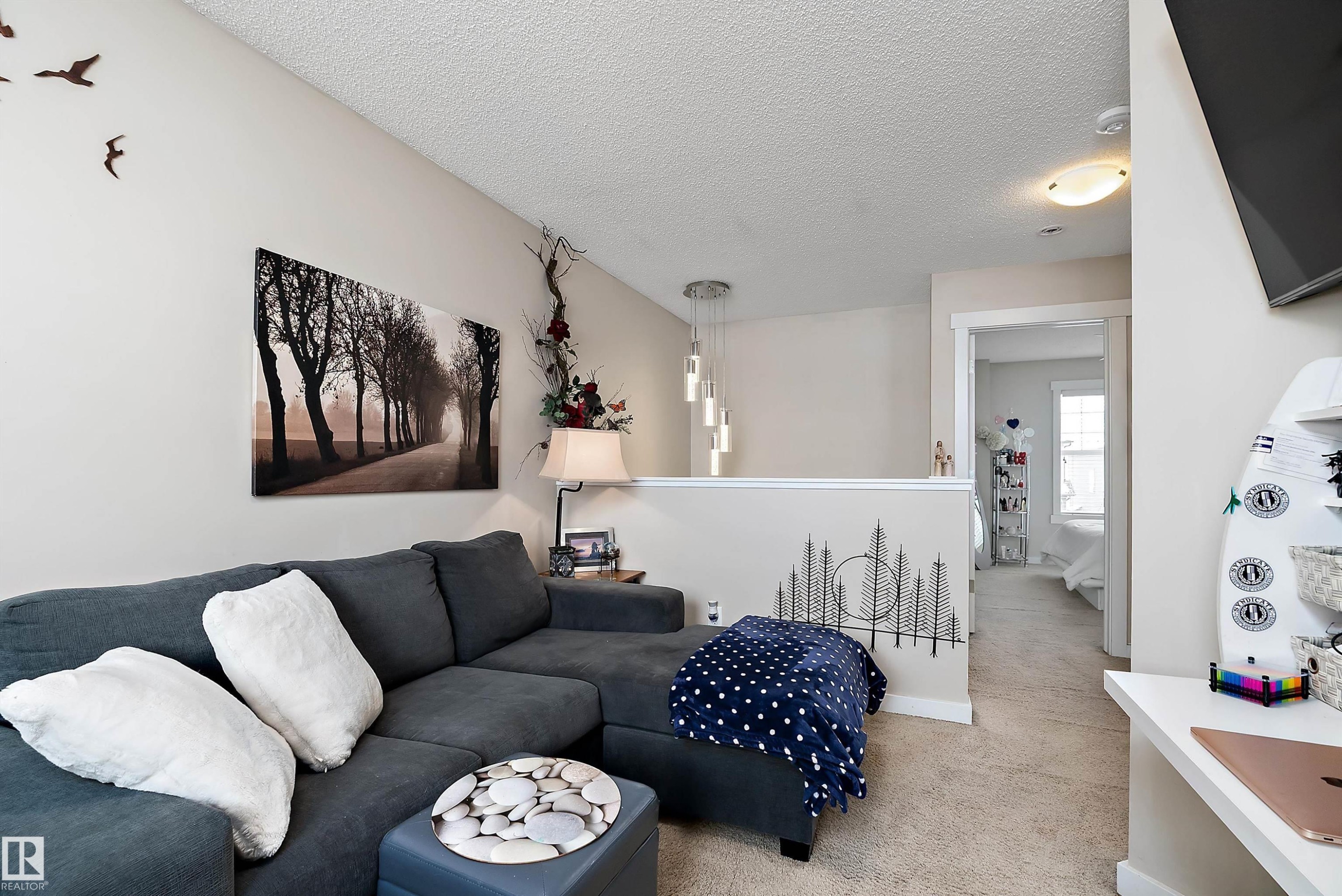 2914 18A Avenue, Edmonton, AB - Indoor Photo Showing Other Room