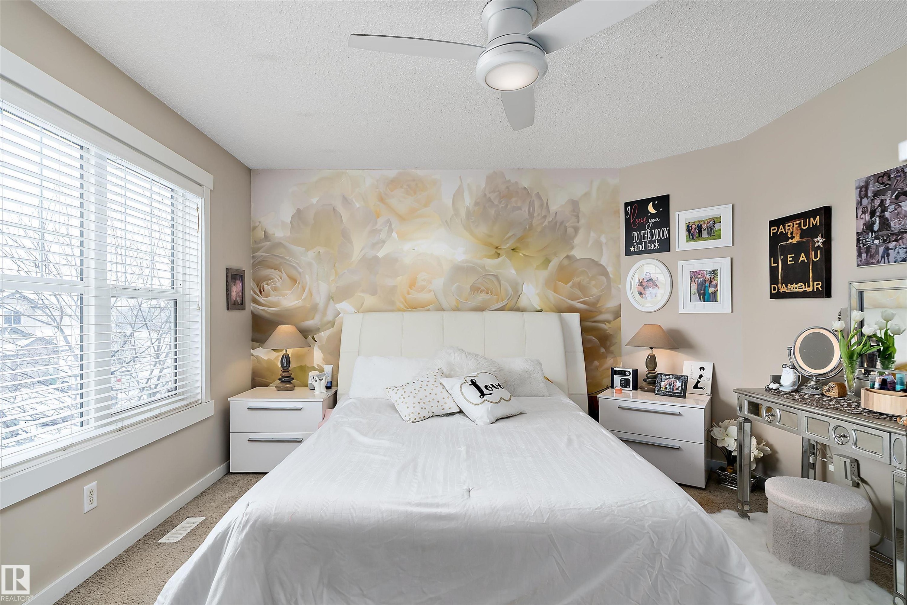 2914 18A Avenue, Edmonton, AB - Indoor Photo Showing Bedroom
