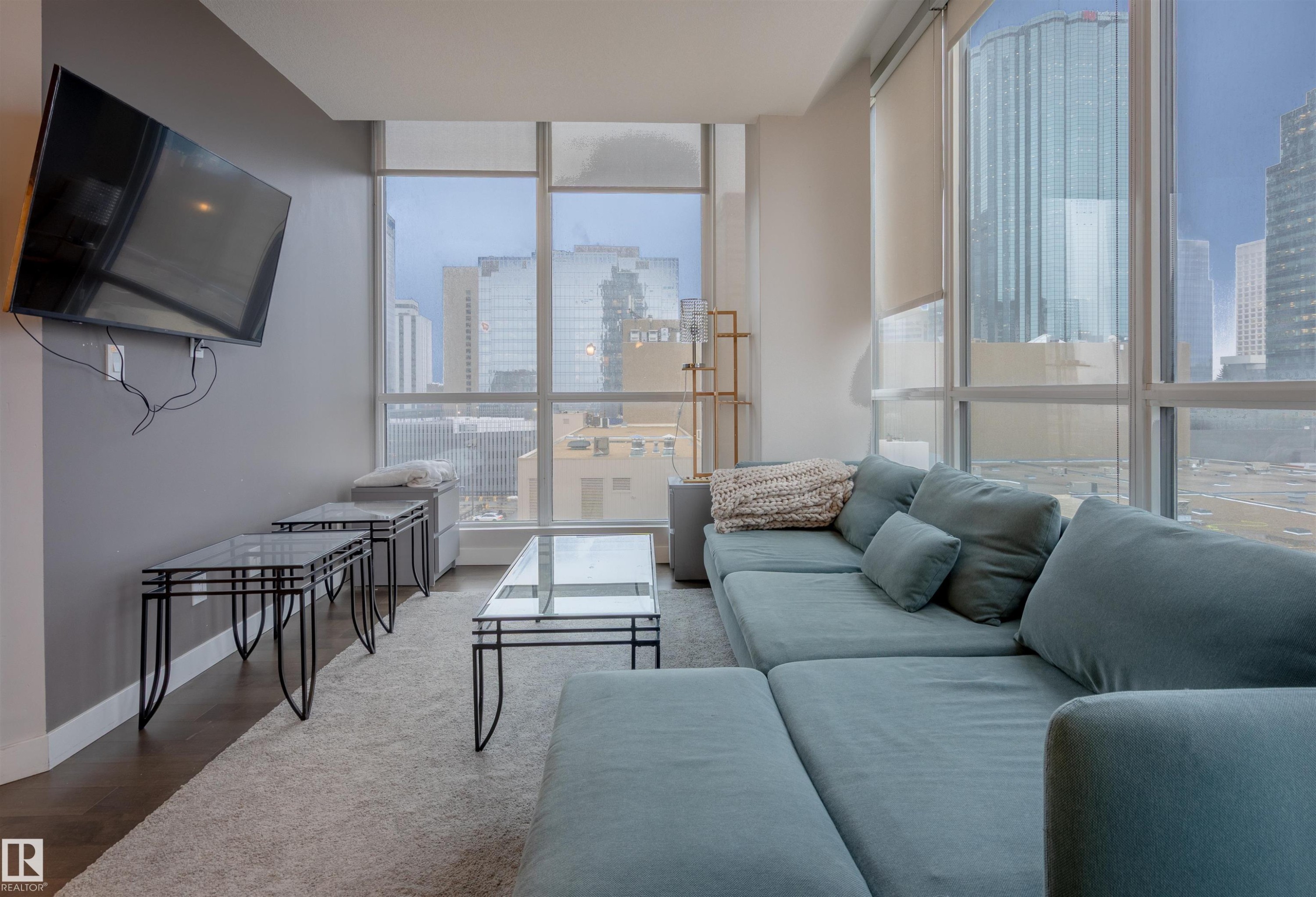 901 10238 103 Street, Edmonton, AB - Indoor Photo Showing Living Room