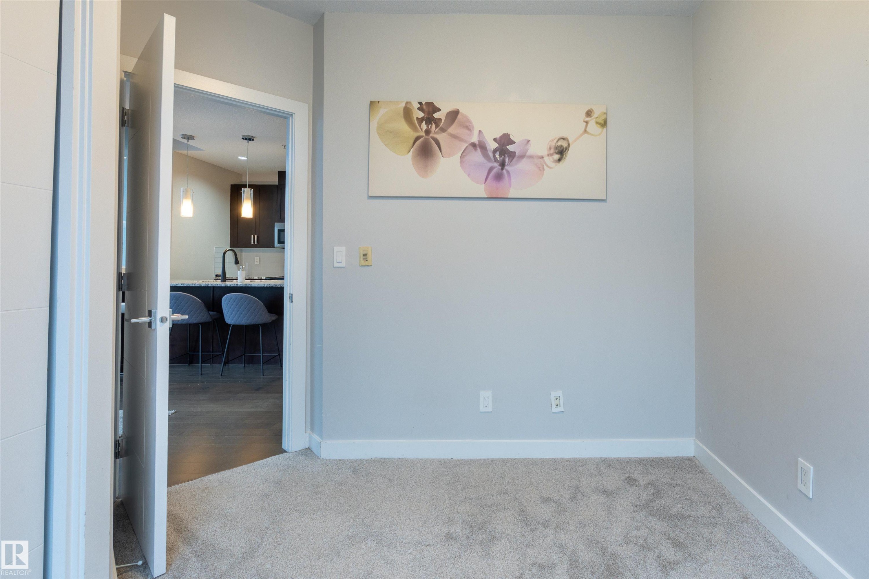 901 10238 103 Street, Edmonton, AB - Indoor Photo Showing Other Room