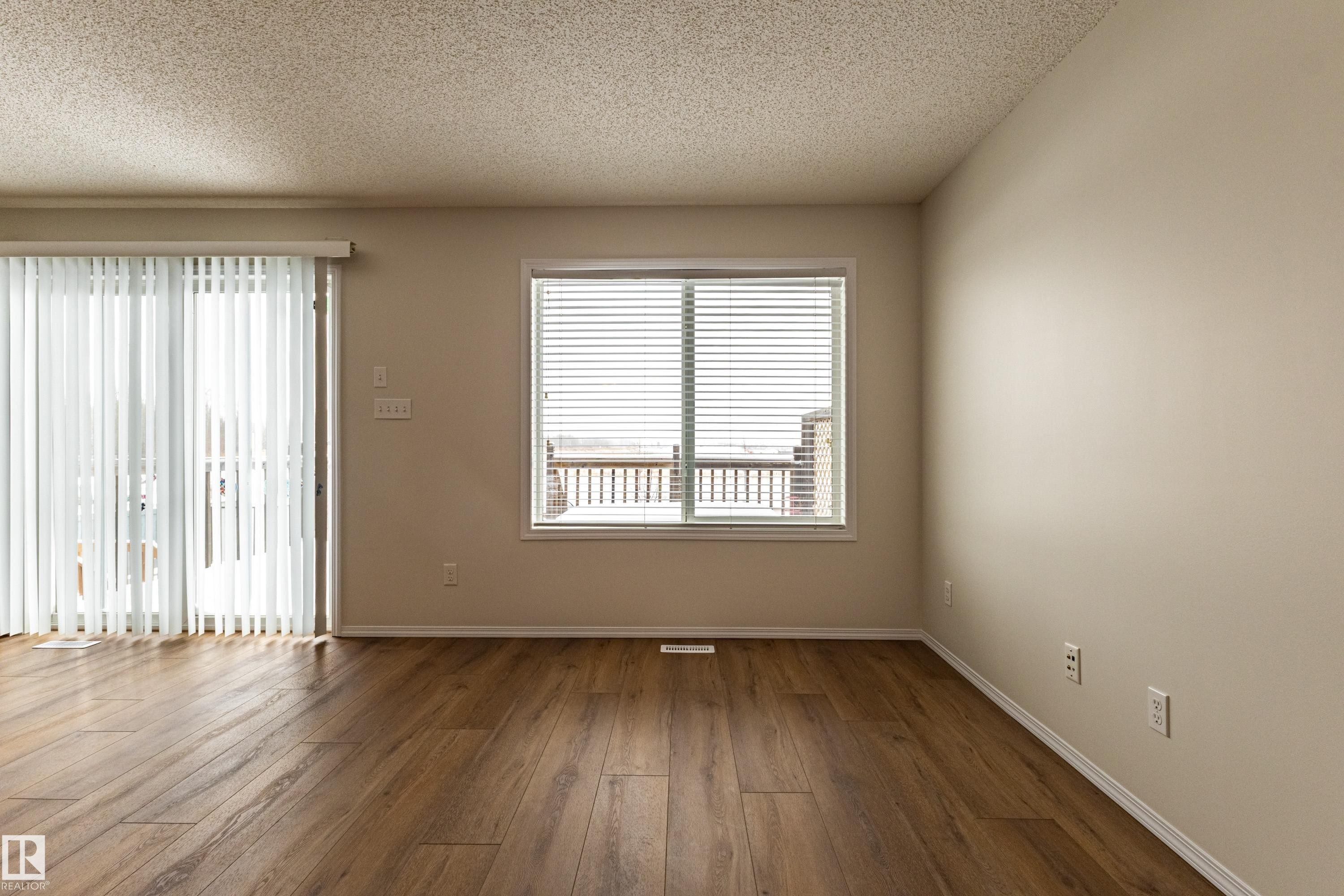 21326 61 Avenue, Edmonton, AB - Indoor Photo Showing Other Room