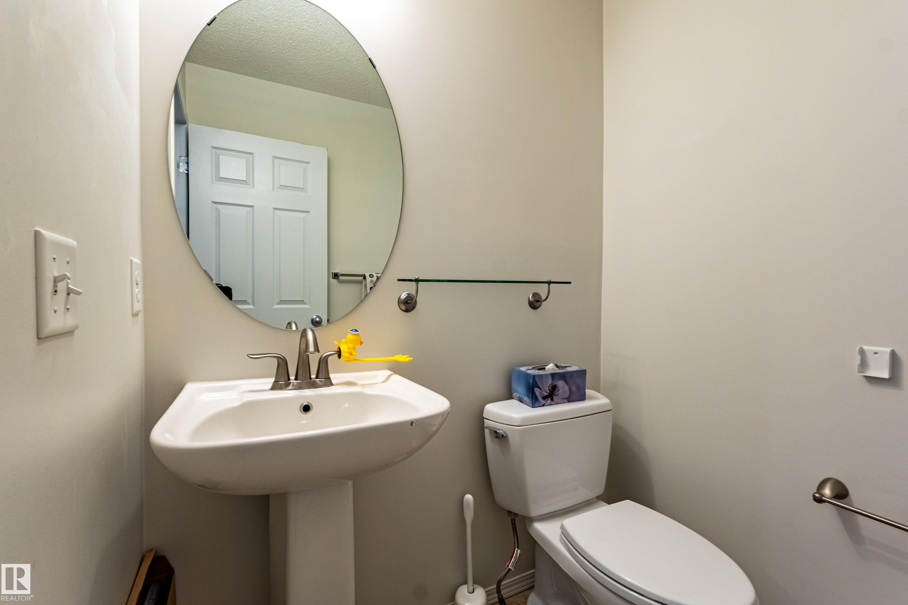 21326 61 Avenue, Edmonton, AB - Indoor Photo Showing Bathroom