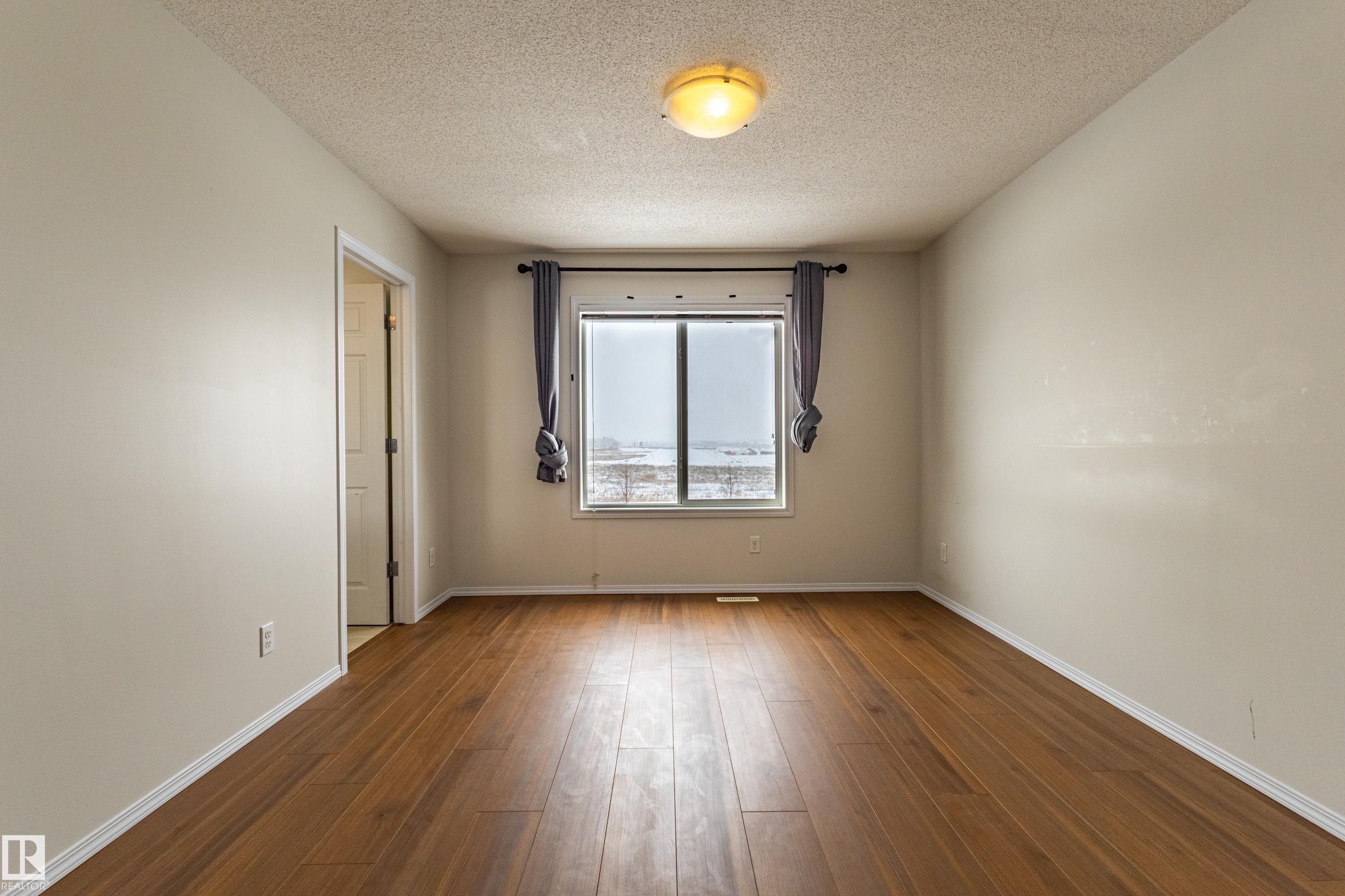21326 61 Avenue, Edmonton, AB - Indoor Photo Showing Other Room